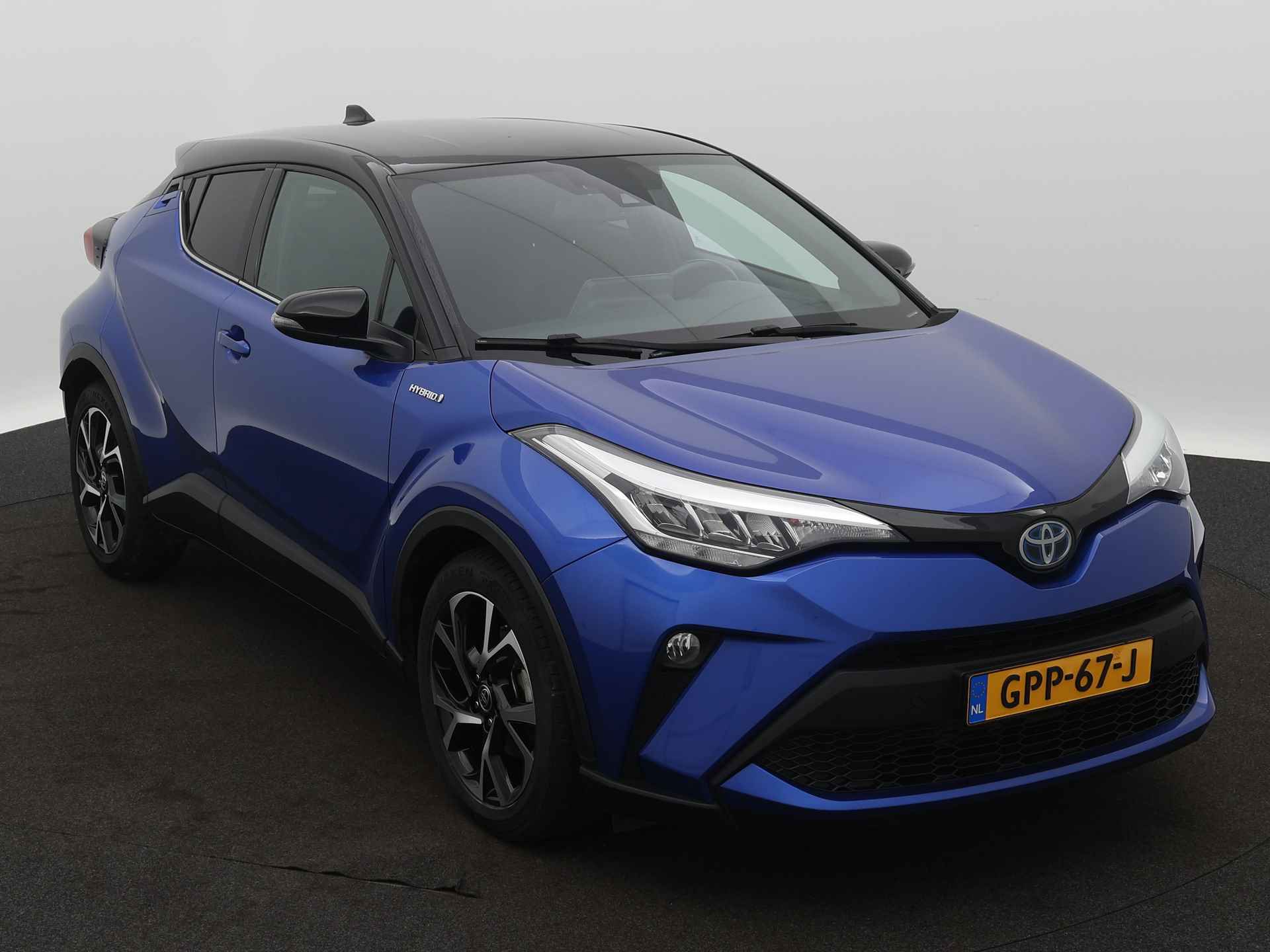 Toyota C-HR 2.0 Hybrid Dynamic Bi-Tone Limited | Navigatie | Stoelverwarming | - 29/45