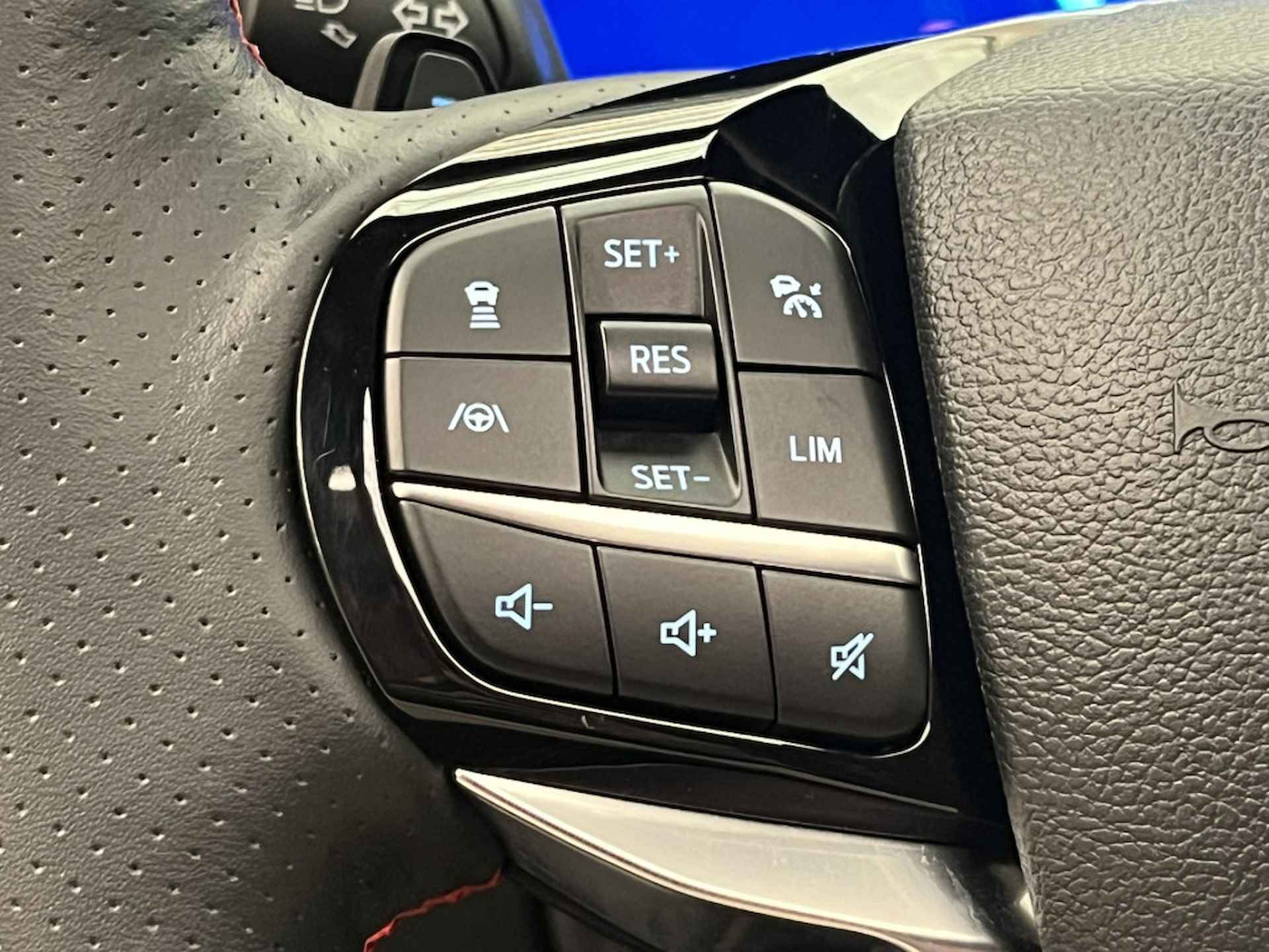 Ford Explorer  Automaat  | cruise control adaptief met Stop&Go en stuurhulp | full-LED koplampen | lichtmetalen velgen 20" - 44/49