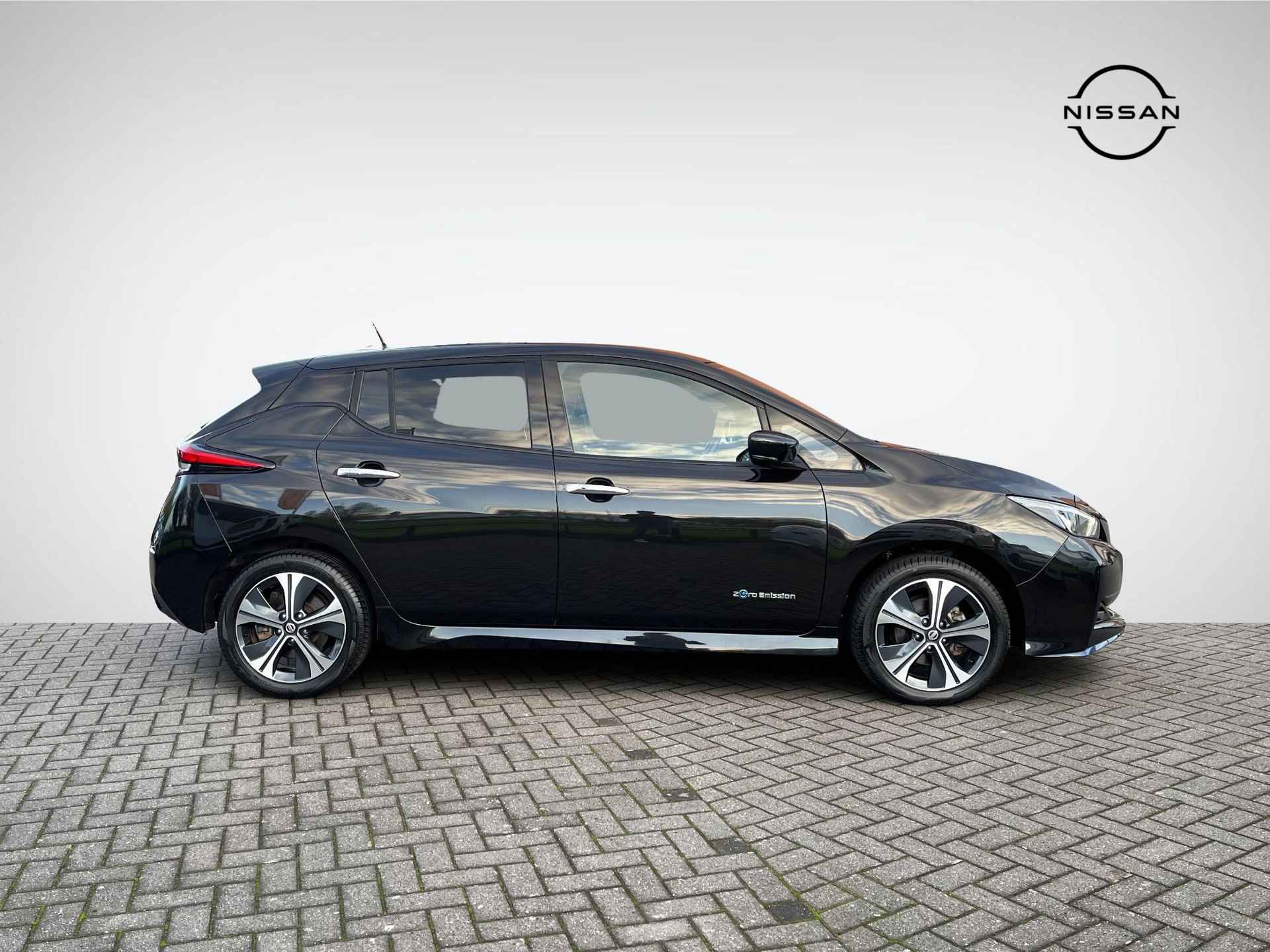 Nissan LEAF 3.Zero Limited Edition 62 kWh | Navigatie | 360° Camera | Stuur- + Stoelverwarming | BOSE Audio | Adapt. Cruise Control | Apple Carplay/Android Auto | Rijklaarprijs! - 3/29