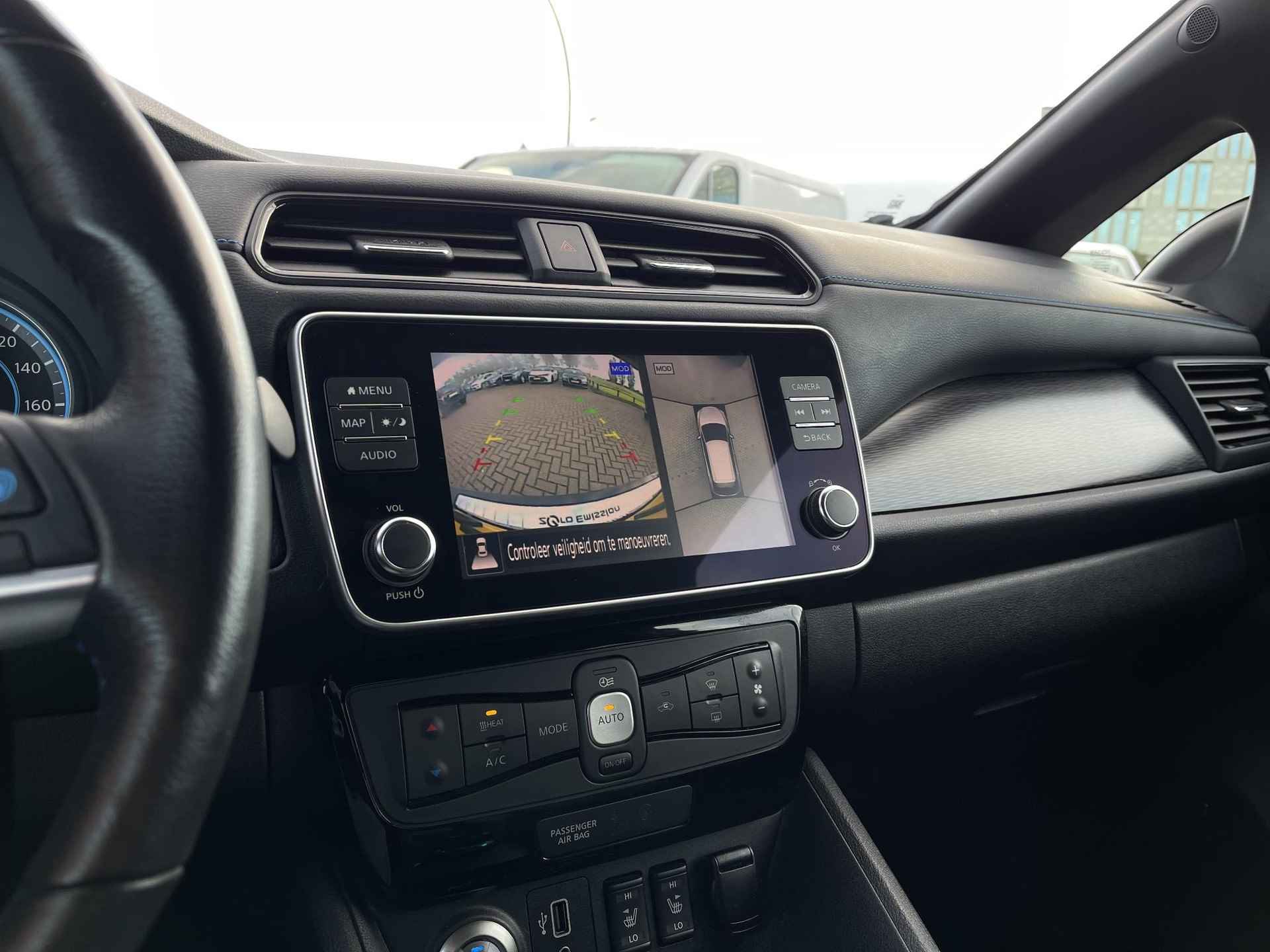 Nissan LEAF 3.Zero Limited Edition 62 kWh | Navigatie | 360° Camera | Stuur- + Stoelverwarming | BOSE Audio | Adapt. Cruise Control | Apple Carplay/Android Auto | Rijklaarprijs! - 17/29