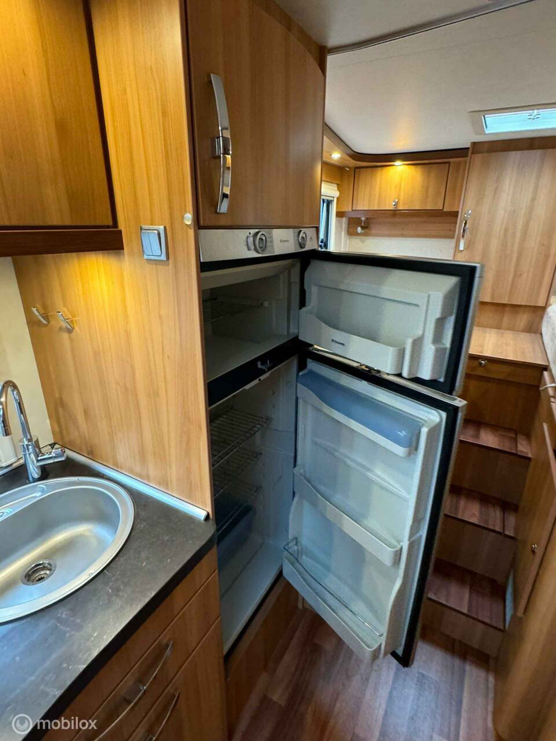 Hymer T 674 CL Enkele Bedden Zonnepaneel Luifel Fietsenrek Grote Garage - 13/29