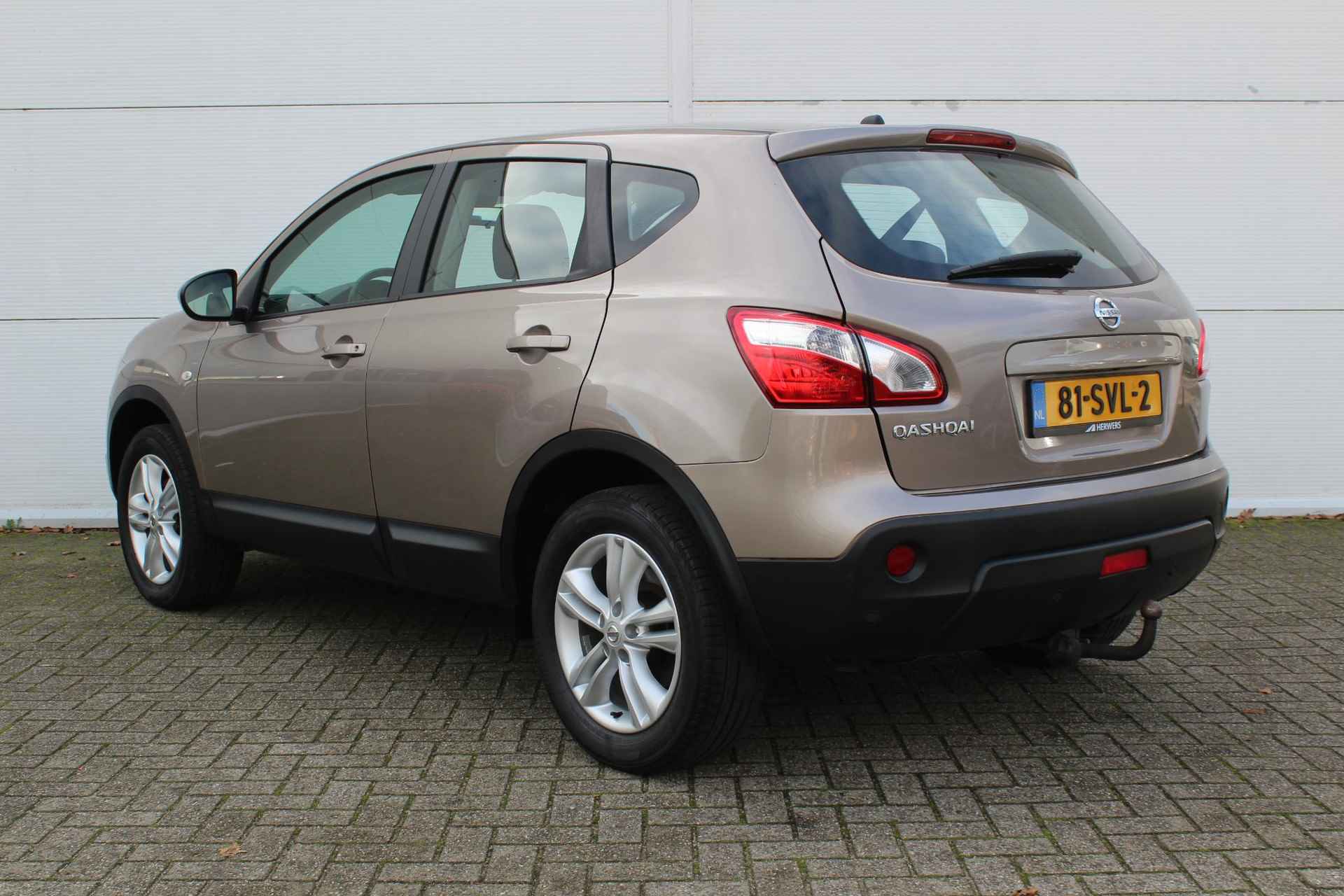 Nissan Qashqai 1.6 Acenta / Trekhaak (1200 KG) / Dealer Onderhouden / Climate Control / Cruise Control / Parkeersensoren Achter / - 15/32