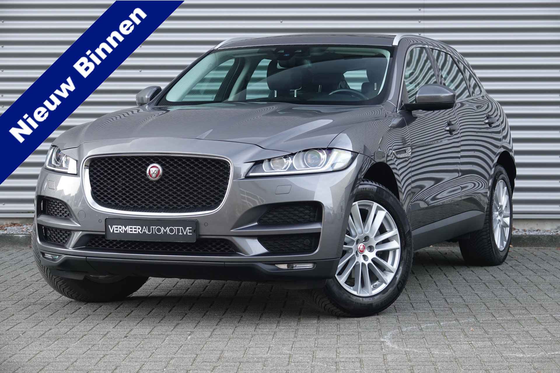 Jaguar F-Pace 2.0 Portfolio AWD 20d | Pano | Automaat | Trekhaak | Meridian | Carplay | Camera |