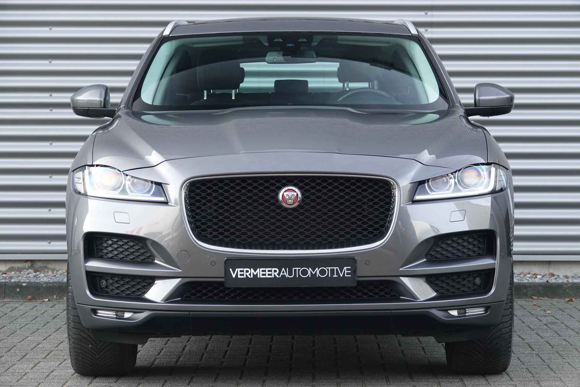 Jaguar F-Pace 2.0 Portfolio AWD 20d | Pano | Automaat | Trekhaak | Meridian | Carplay | Camera | - 2/30