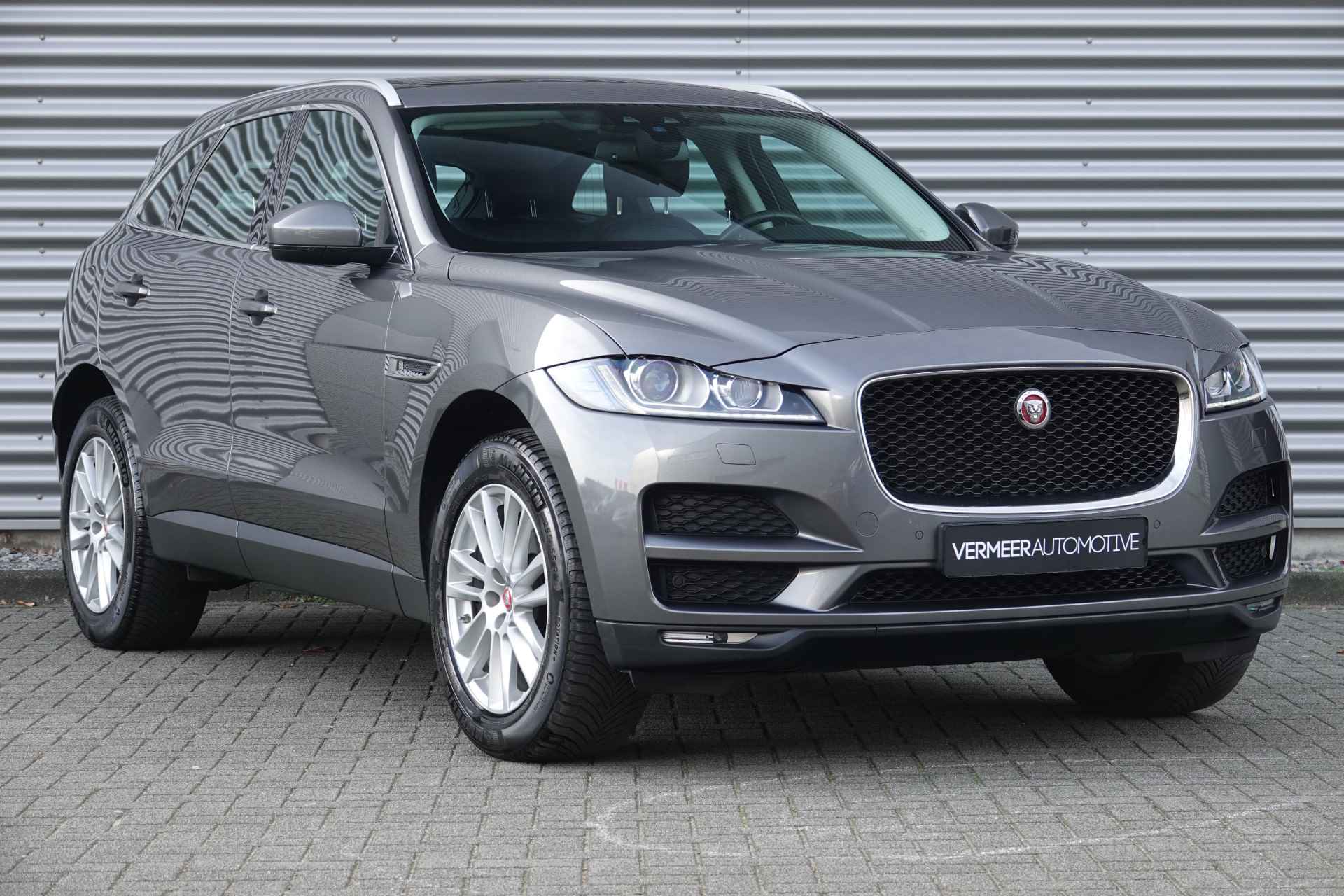 Jaguar F-Pace 2.0 Portfolio AWD 20d | Pano | Automaat | Trekhaak | Meridian | Carplay | Camera | - 4/30