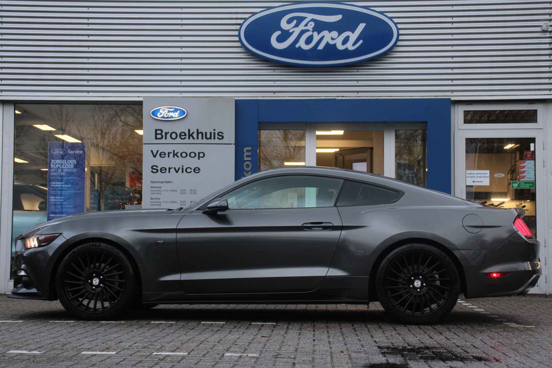 Ford USA Mustang 3.7 V6 AUTOMAAT I CAMERA I CRUISE I CLIMA I PARK SENS | ALARM | 20' LM. VELGEN | MICHELIN PILOT SPORT | PRACHTIGE STAAT! - 2/5