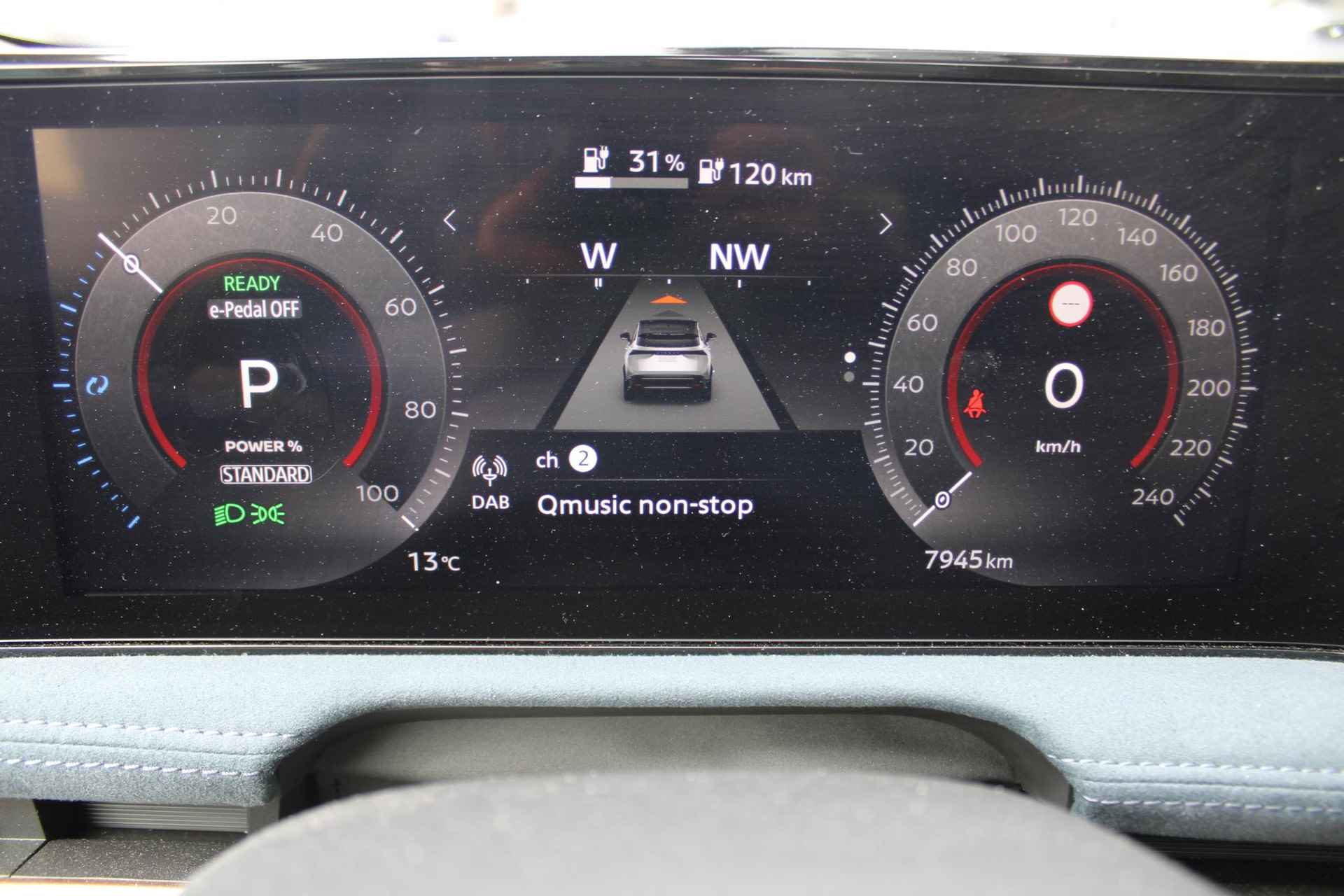 Nissan Ariya e-4ORCE Evolve 91 kWh 306PK AUTOMAAT | Schuif/Kantel dak | 360-Camera | Parkeersensoren | Adaptive cruise control | Stoelwarwarming voor/achter | Stuur/Voorruitverwarming | Elektrische voorstoelen met geheugen | Elektrische achterklep | Head-up display | Navigatie | - 39/80