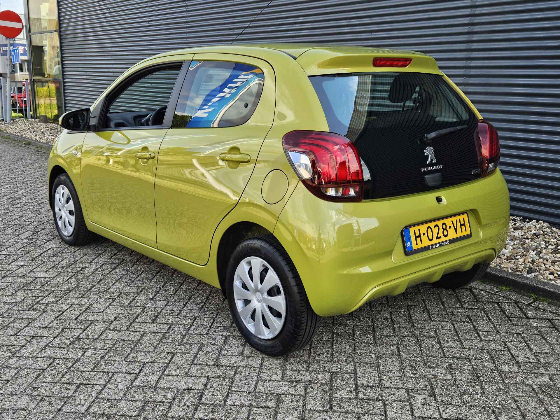 Peugeot 108 1.0 e-VTi Active | Airco | Bluetooth | Centrale Vergrendeling | Gave Kleur !! - 5/33