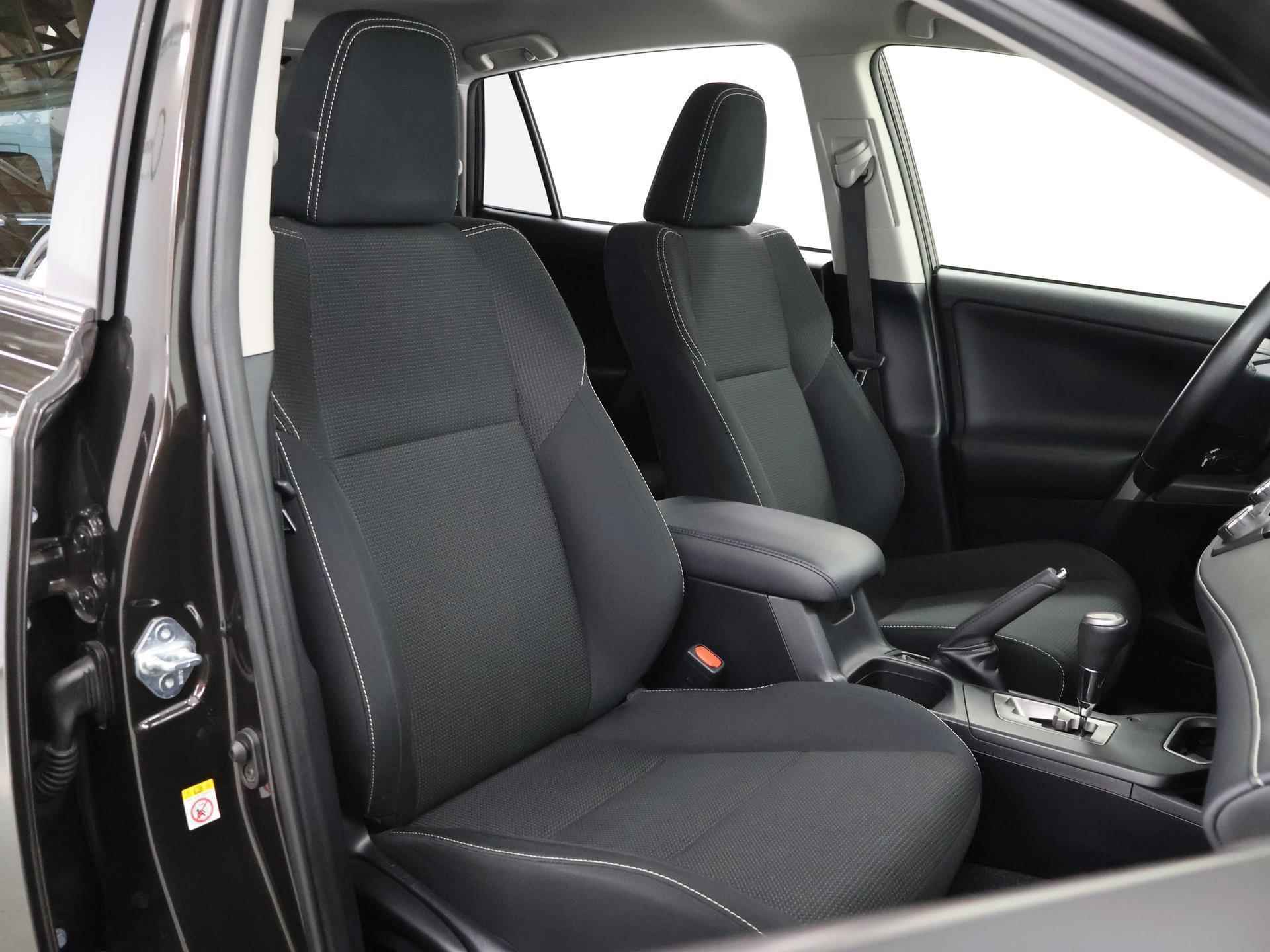 Toyota RAV4 2.5 Hybrid AWD Executive Business | Trekhaak 1650 kg Trekgewicht ! | Navigatie | Achteruitcamera | Climate control | Cruise control | Electrisch Bedienbare Achterklep | - 11/38