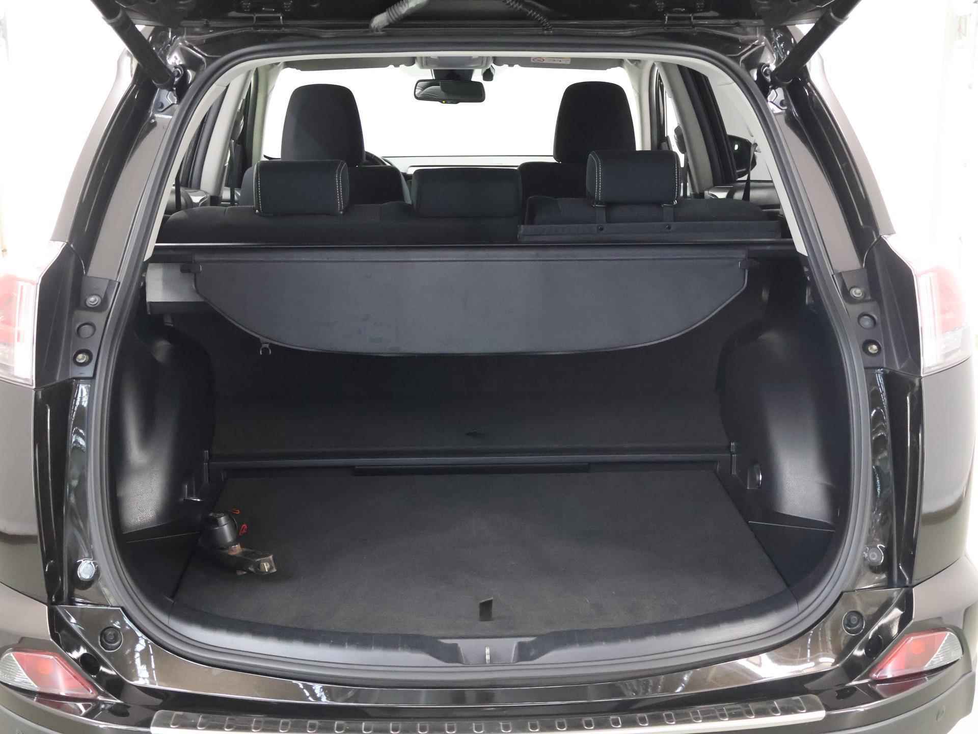 Toyota RAV4 2.5 Hybrid AWD Executive Business | Trekhaak 1650 kg Trekgewicht ! | Navigatie | Achteruitcamera | Climate control | Cruise control | Electrisch Bedienbare Achterklep | - 31/38