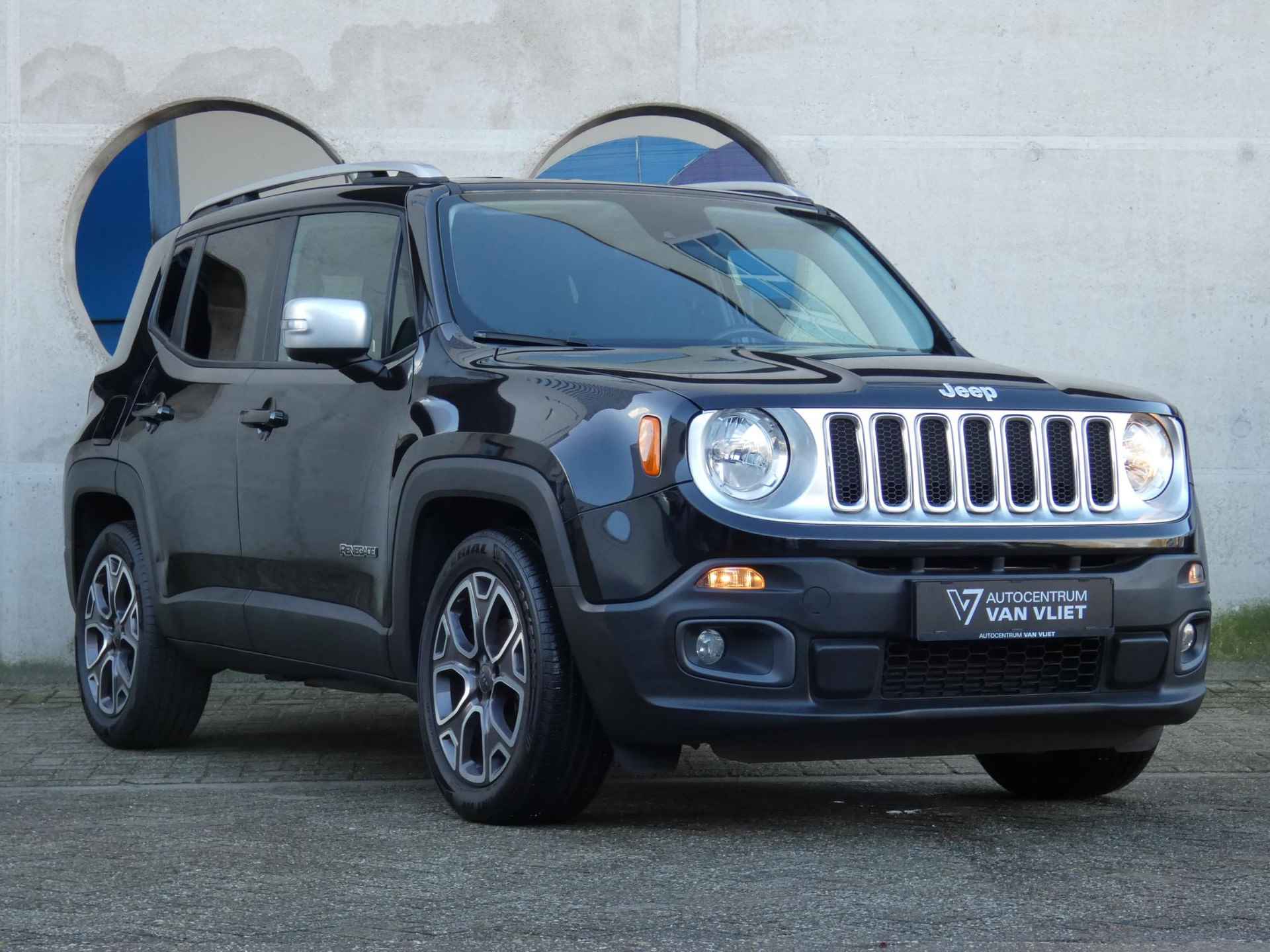 Jeep Renegade 1.4 MultiAir Limited | NAVIGATIE | 12 MAANDEN BOVAG GARANTIE | - 12/21