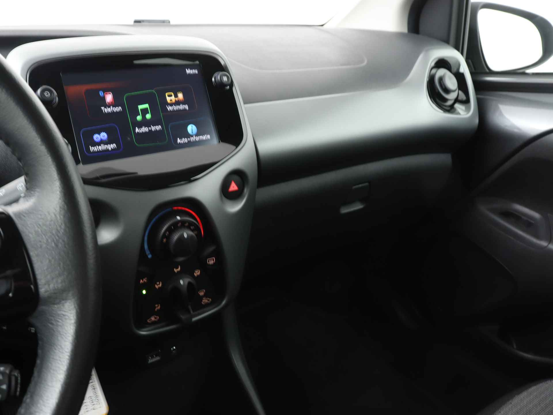 Toyota Aygo 1.0 VVT-i x-play | Airco | Apple Carplay/Android Auto | Camera | - 8/41