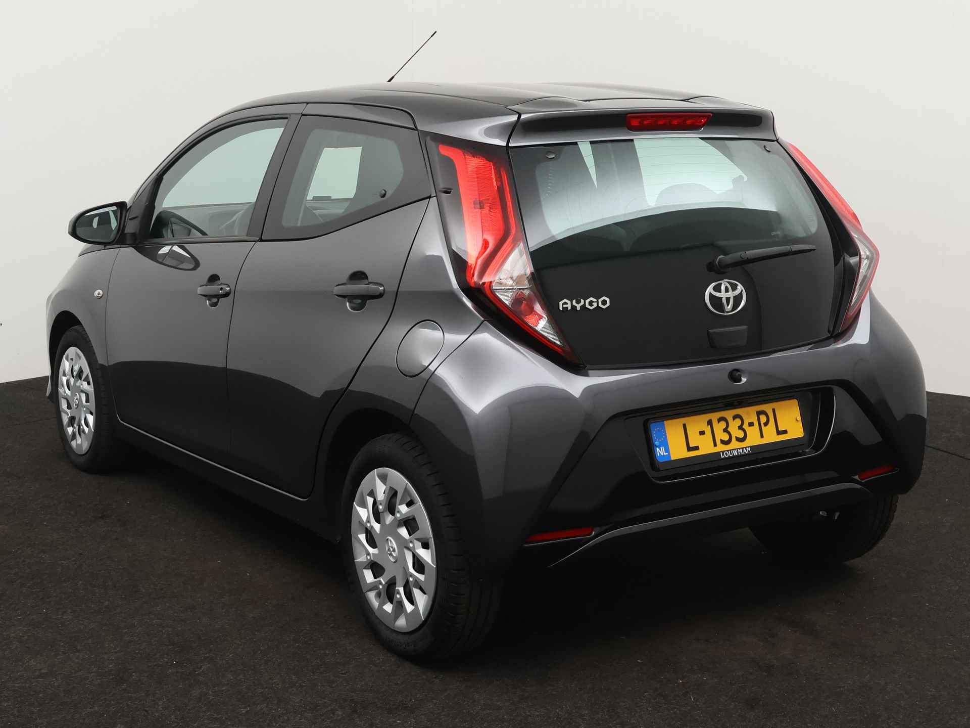 Toyota Aygo 1.0 VVT-i x-play | Airco | Apple Carplay/Android Auto | Camera | - 17/41