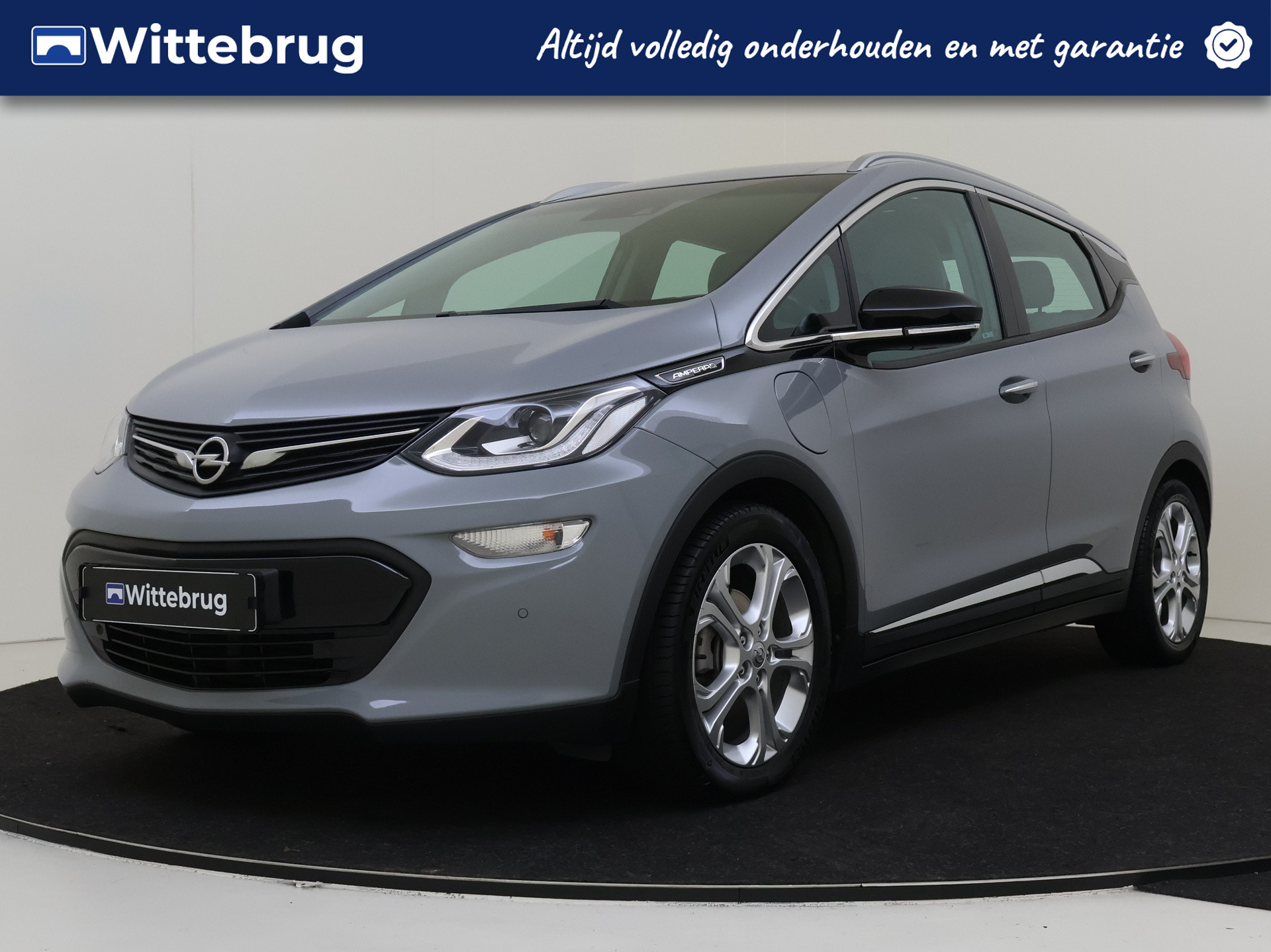 Opel Ampera-E Business executive 60 kWh 204PK | Apple Carplay | Camera | 17" Lichtmetalen Velgen | Winterpack |