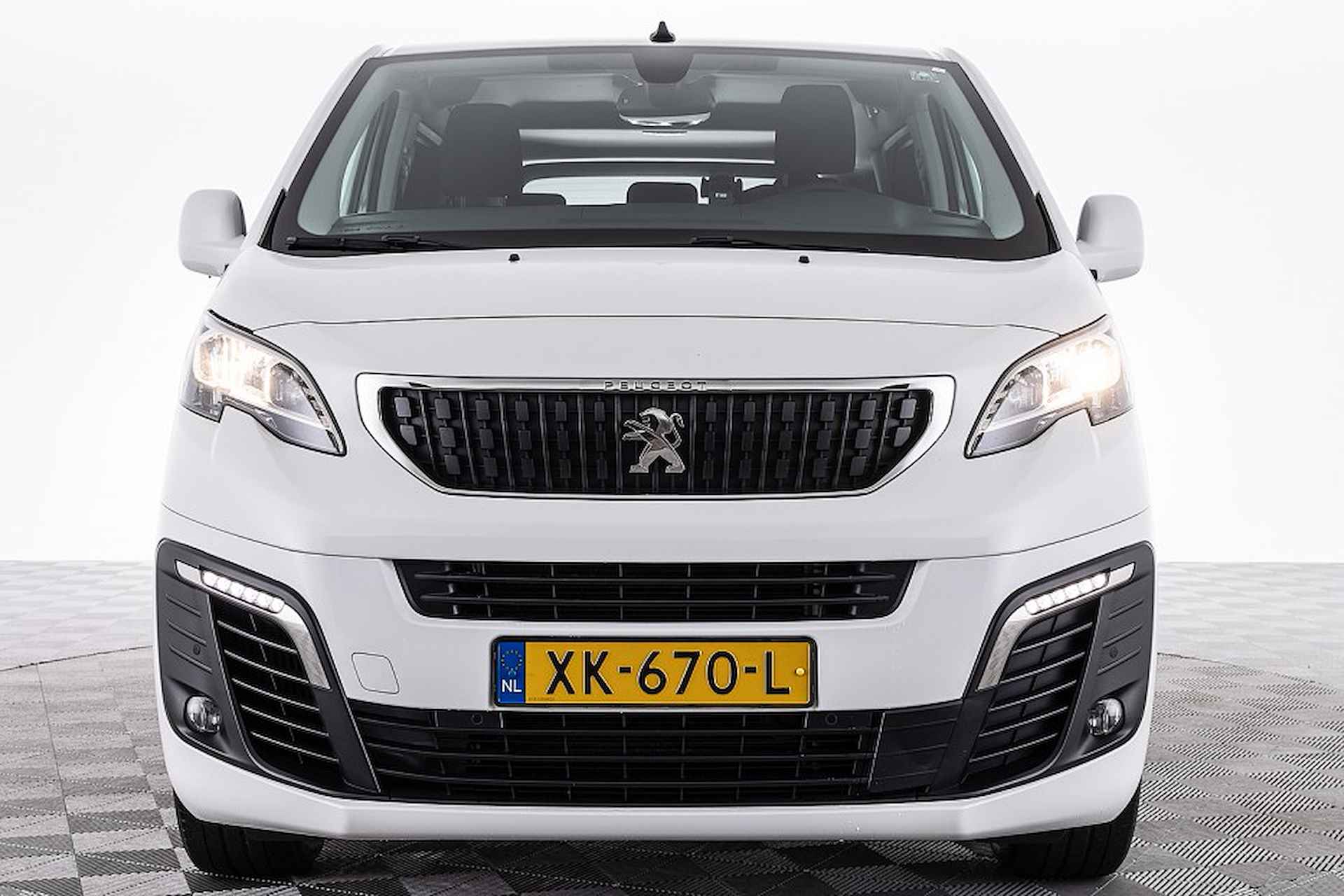 Peugeot Traveller 2.0 BlueHDi 180 Business S&S Automaat | 9-Persoons ✅ 1e Eigenaar . - 11/18