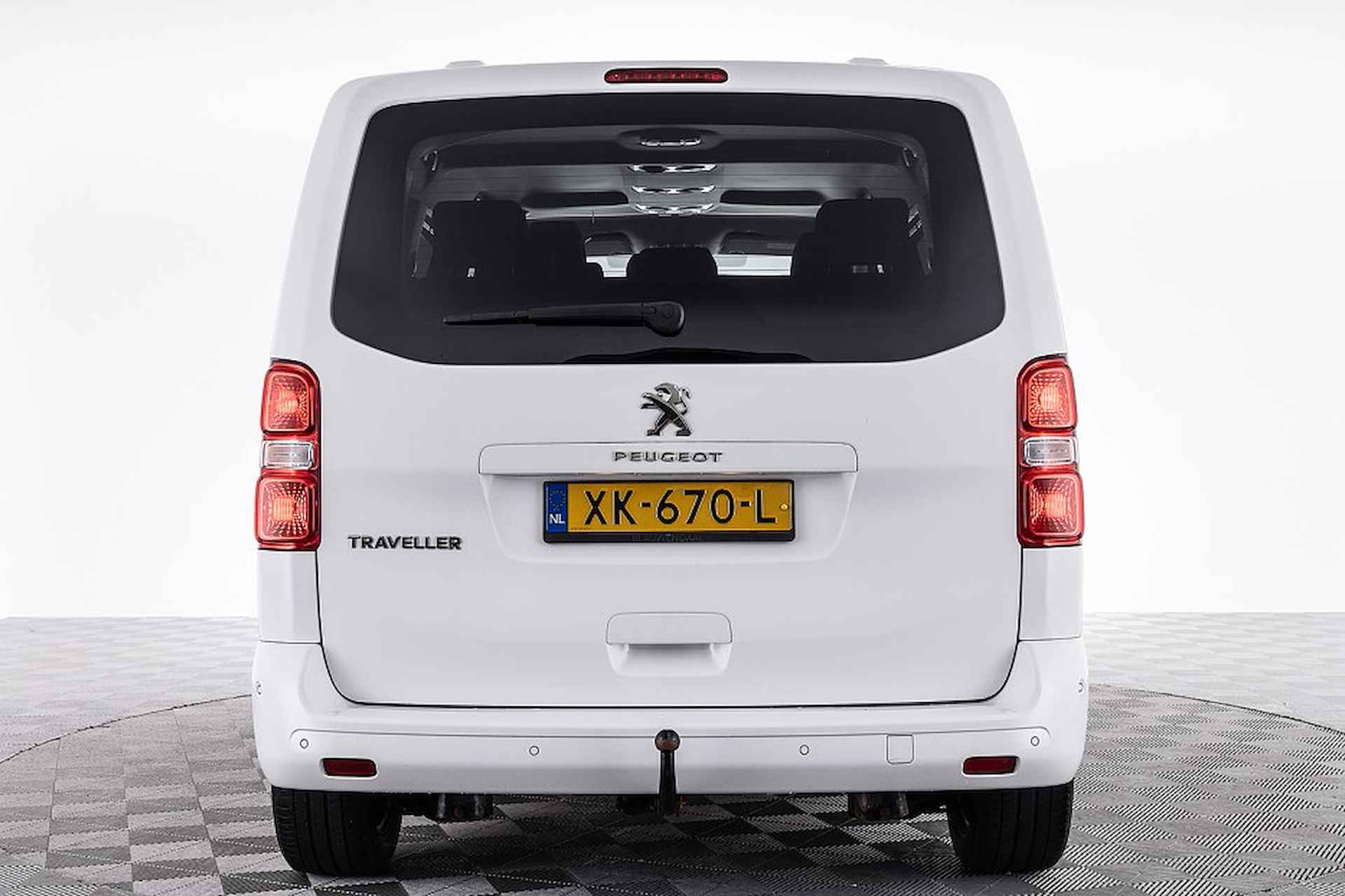 Peugeot Traveller 2.0 BlueHDi 180 Business S&S Automaat | 9-Persoons ✅ 1e Eigenaar . - 12/18