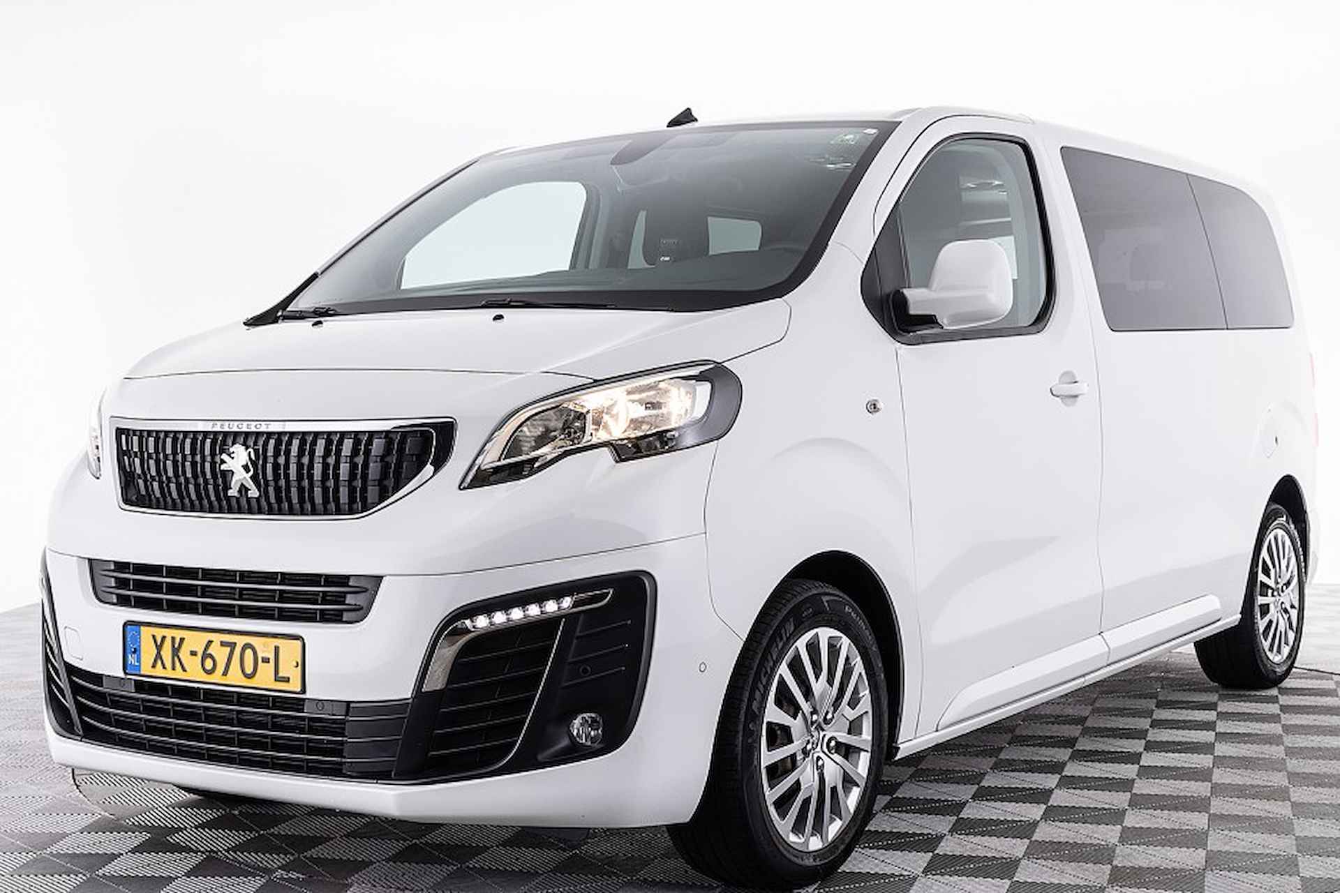 Peugeot Traveller 2.0 BlueHDi 180 Business S&S Automaat | 9-Persoons ✅ 1e Eigenaar . - 14/18