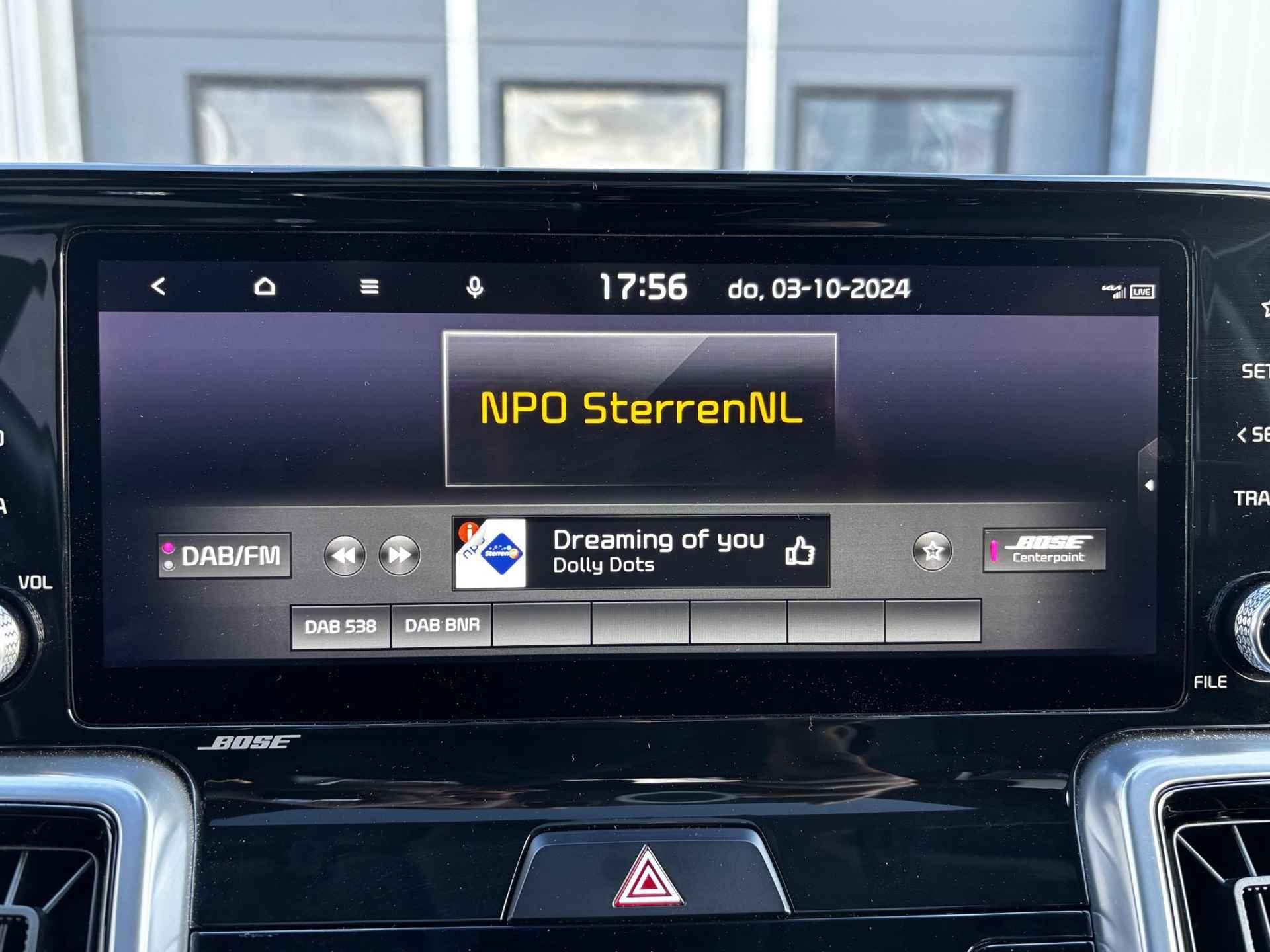 Kia Sorento 1.6 T-GDI Hybrid DynamicPlusLine Automaat | Panoramdak | Leder | Camera | Navi | Stuur/Stoelverwarming | Clima | 19" Velgen | Apple CarPlay/Android Auto | Key-Less | PDC | Cruise | LED | - 18/28