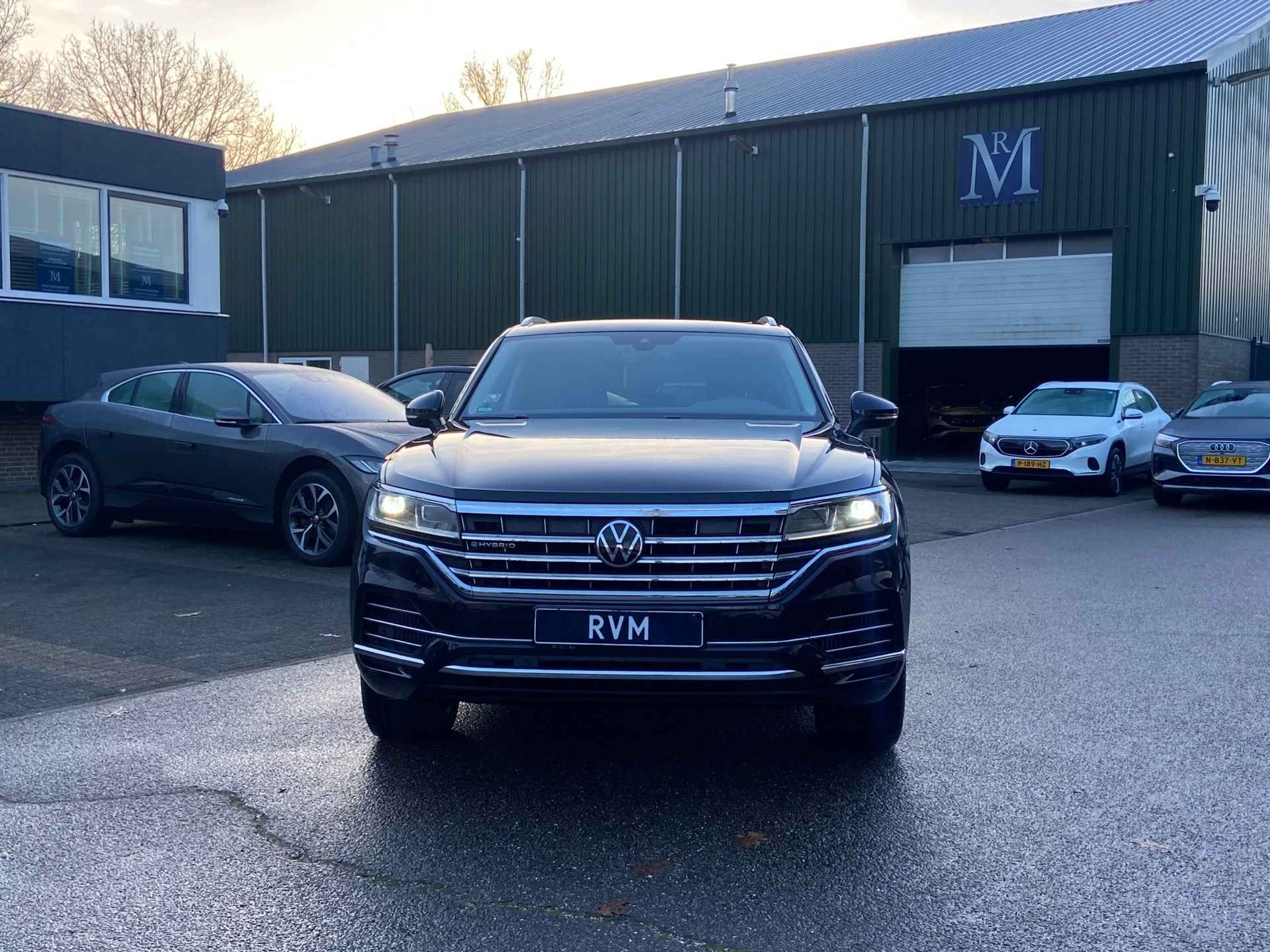 Volkswagen Touareg 3.0 TSi eHybrid 4MOTION VAN 59.900 VOOR 55.899 EINDEJAARSVOORDEEL 4.001 | PANO | ELEK. TREKHAAK | VIRTUAL DASH - 3/35