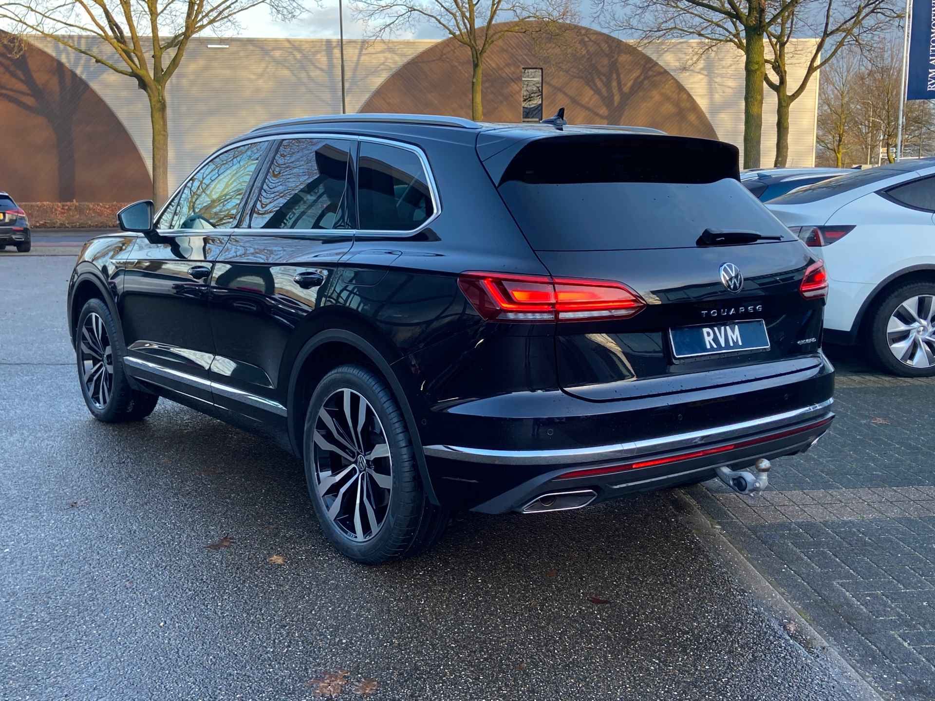 Volkswagen Touareg 3.0 TSi eHybrid 4MOTION VAN 59.900 VOOR 55.899 EINDEJAARSVOORDEEL 4.001 | PANO | ELEK. TREKHAAK | VIRTUAL DASH - 6/35