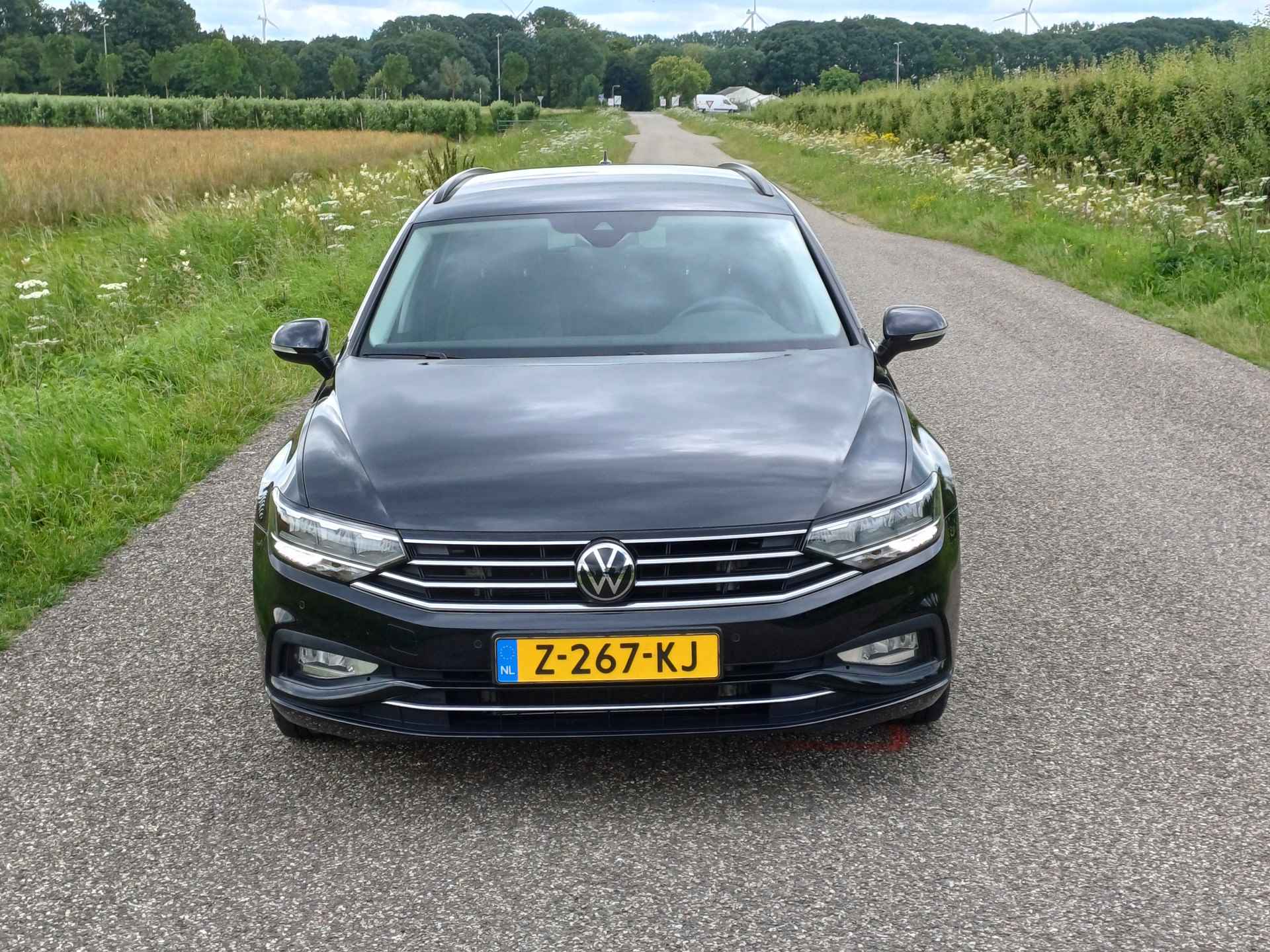 Volkswagen Passat Variant 1.5 TSI Business | Nieuwstaat! | Clima v+a | Led | Navi | App Conn | Add Cruise - 5/43