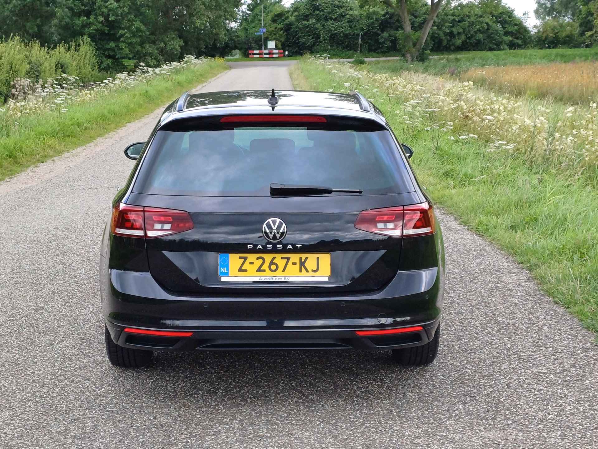 Volkswagen Passat Variant 1.5 TSI Business | Nieuwstaat! | Clima v+a | Led | Navi | App Conn | Add Cruise - 8/43