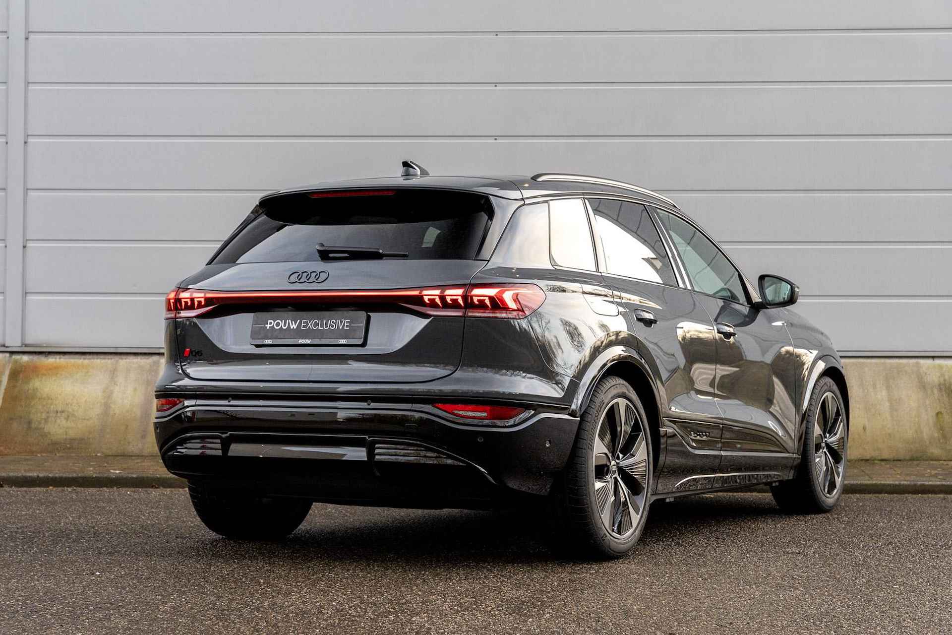 Audi Q6 e-tron S Edition 387pk Performance 100 kWh | Panoramadak | Luchtvering | Sportstoel Plus | Bang & Olufsen 3D - 2/62