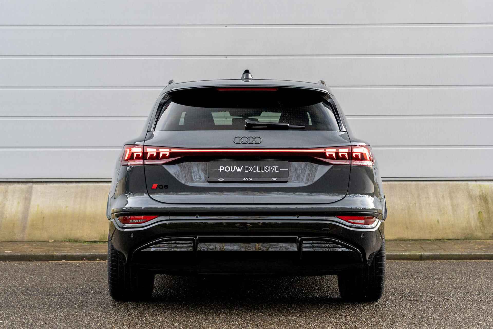 Audi Q6 e-tron S Edition 387pk Performance 100 kWh | Panoramadak | Luchtvering | Sportstoel Plus | Bang & Olufsen 3D - 9/62