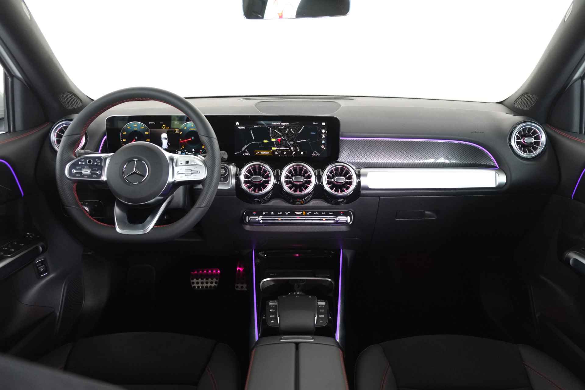 Mercedes-Benz GLB 200 AMG Line / Navi / Adaptieve cruise / 360 Camera / Carplay / LED - 13/34