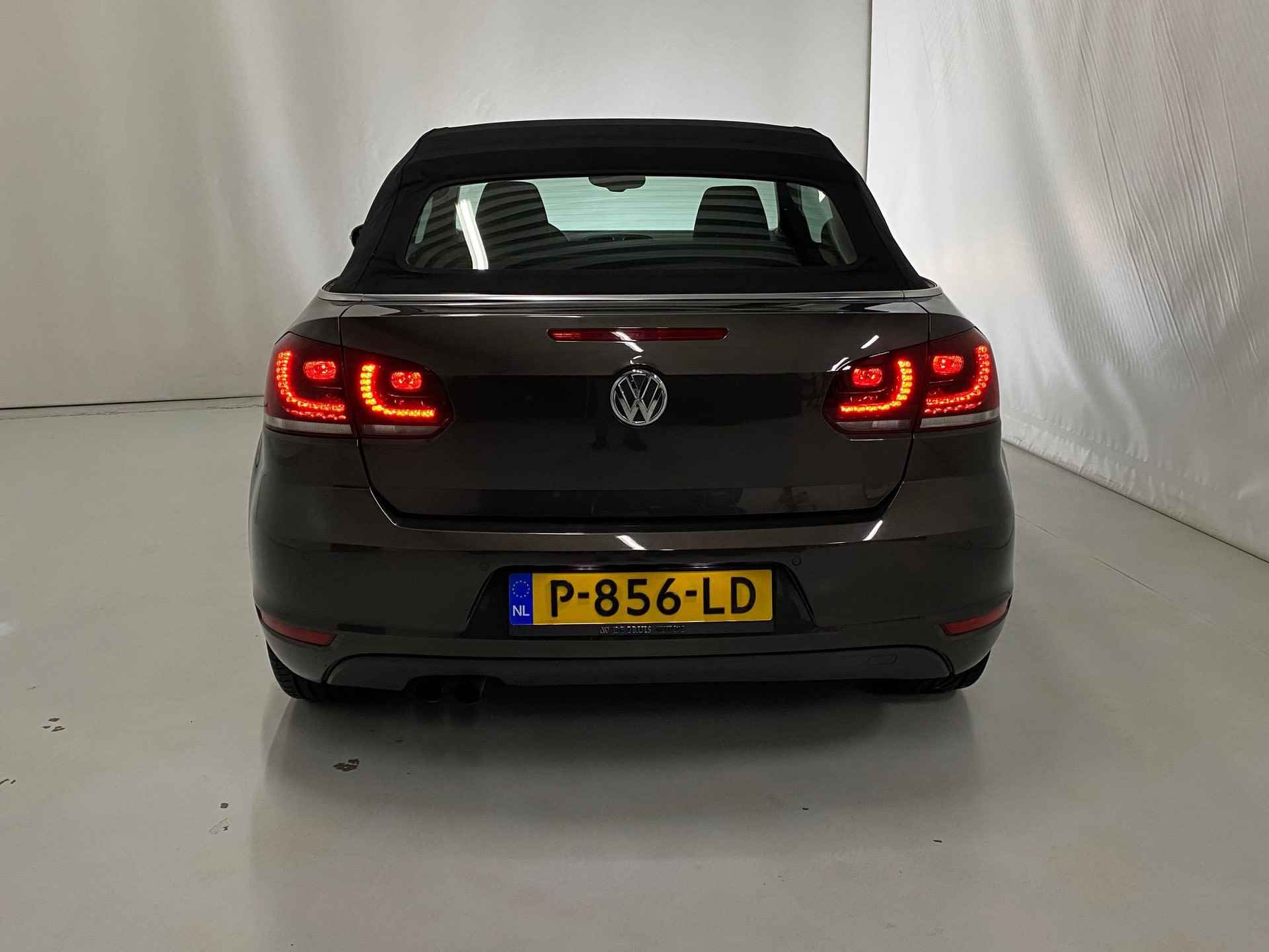 Volkswagen Golf Cabriolet 1.4 TSI LIFE Aut. Navigatie Sportstoel Xenon-LEDkoplampen 17inch LM - 41/44