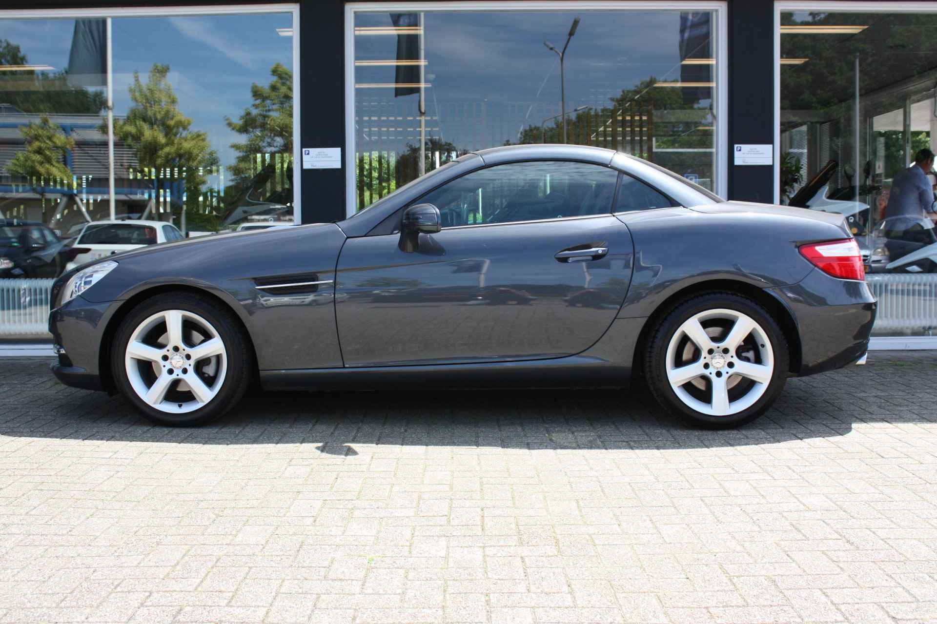 Mercedes-Benz SLK 200 Edition 1 | Bi-xenon | Stoelverwarming | Nappa leder | Nekverwarming - 9/47