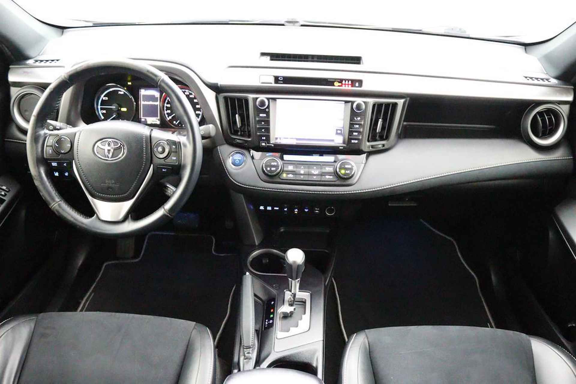 Toyota RAV4 2.5 Hybrid Style | Navigatie | Stoelverwarming | Stuurverwarming | Parkeersensoren | - 4/49