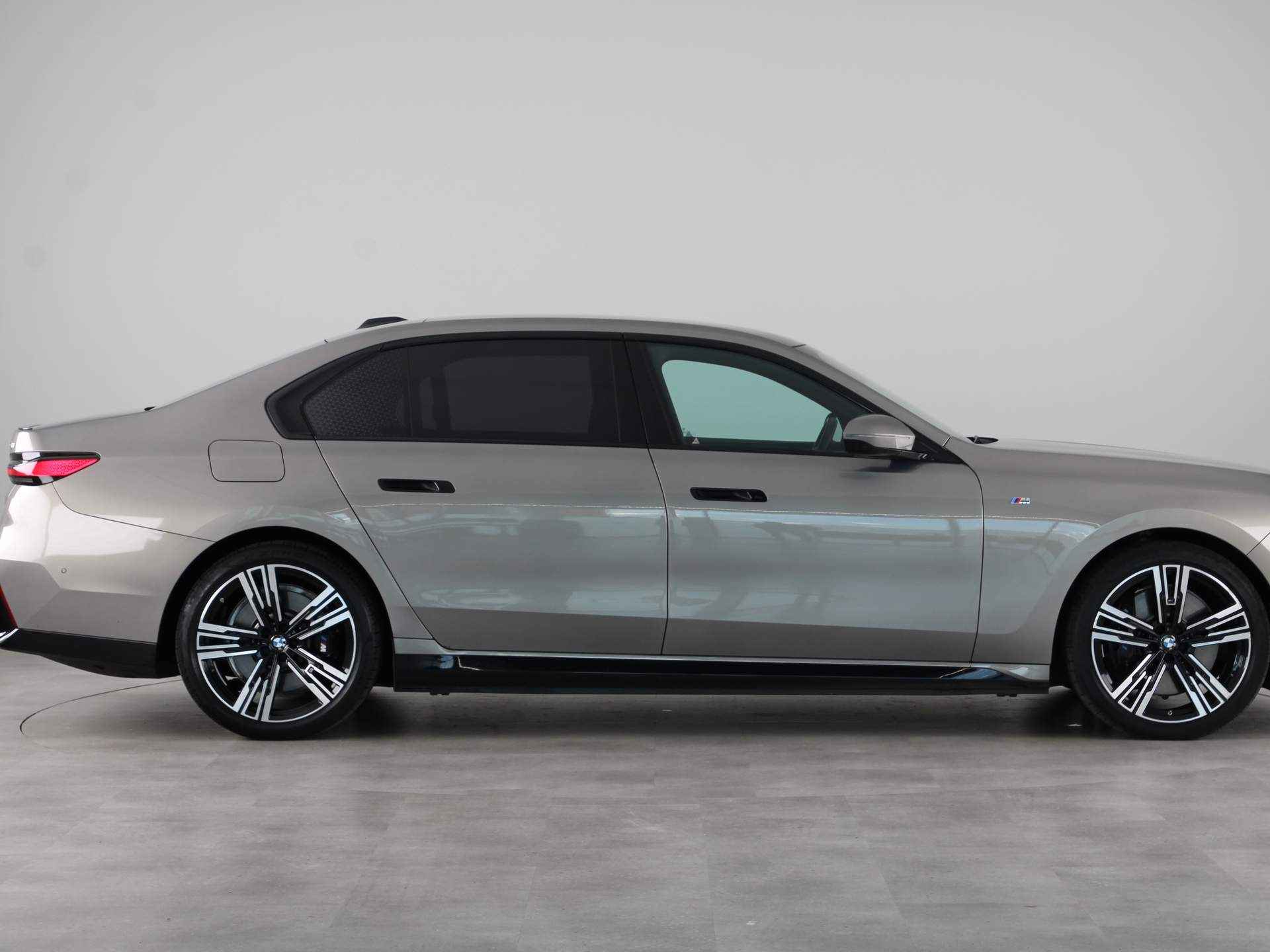 BMW i7 xDrive60 106 kWh - 10/32