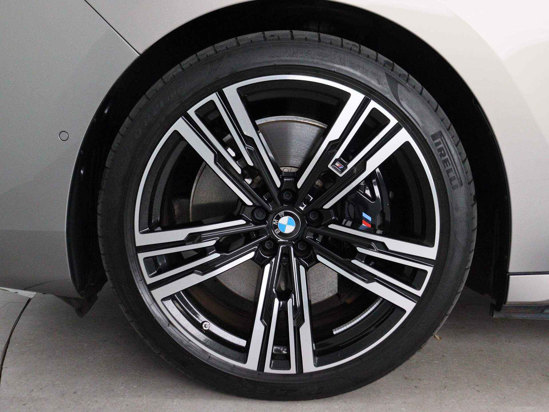 BMW i7 xDrive60 106 kWh - 21/32