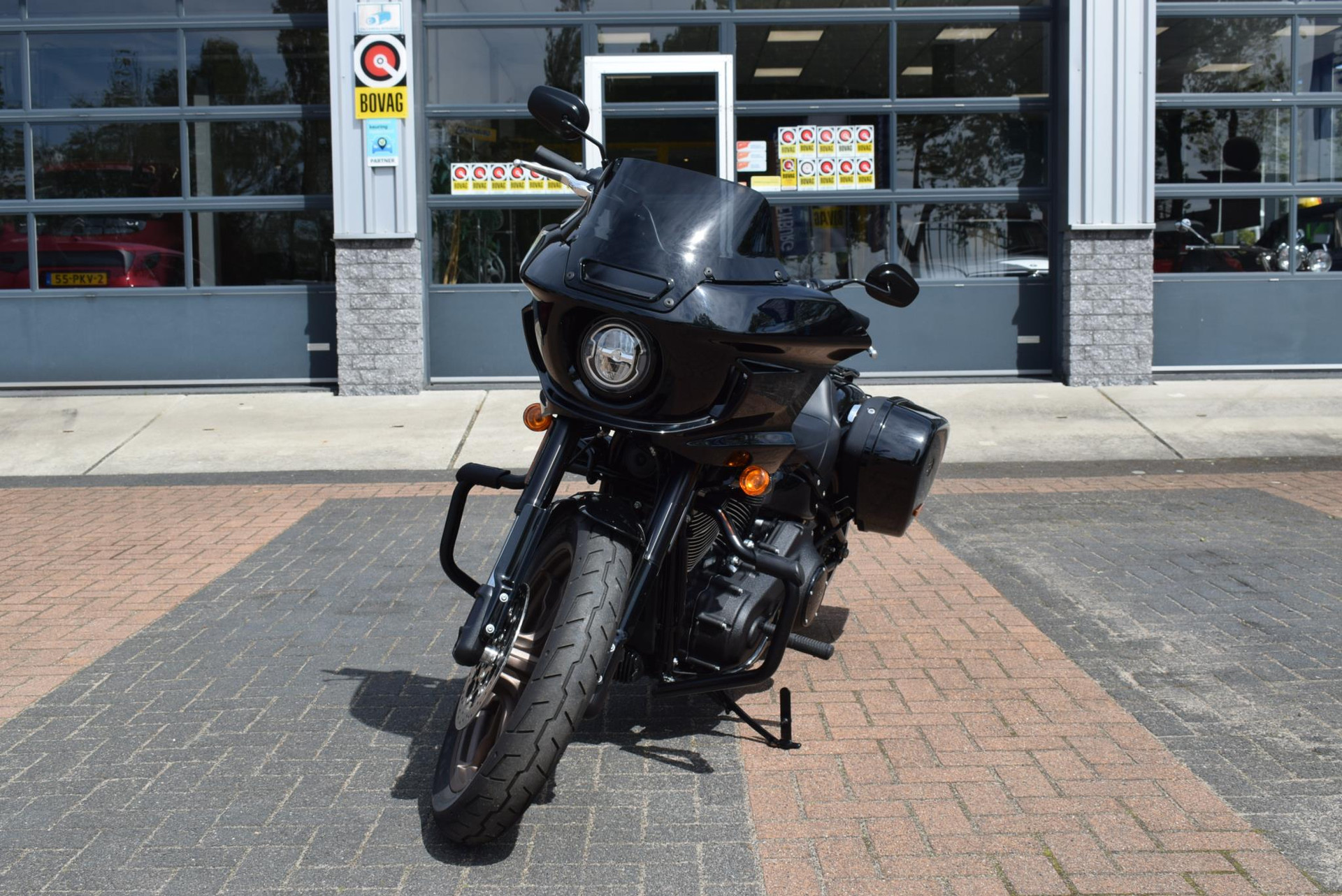 Harley Davidson 117 FXLRST Low Rider ST 5HD Motor, Km 5300 !!