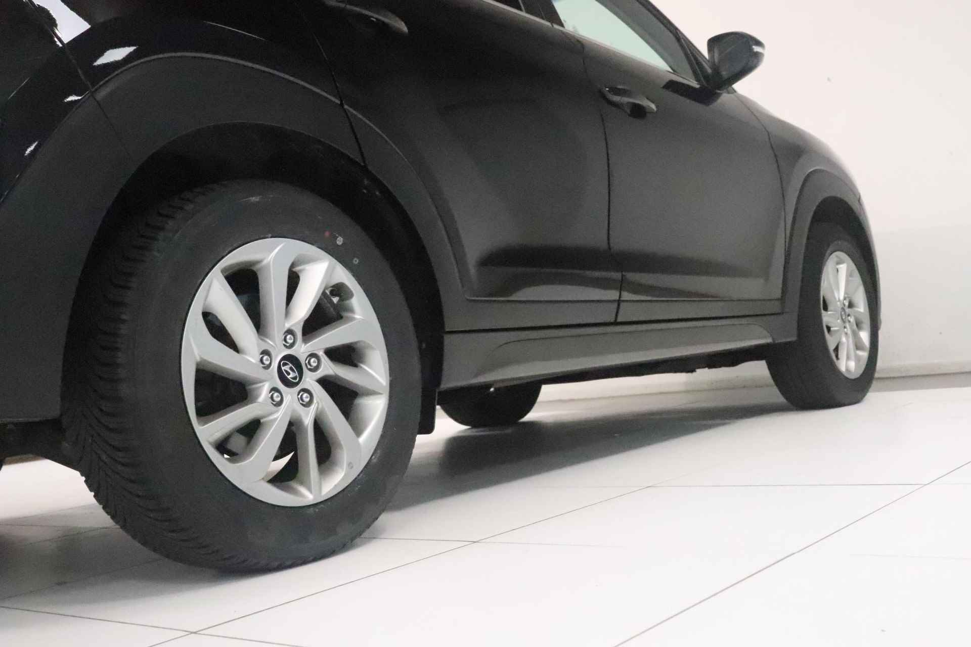 Hyundai Tucson 1.6 GDi Comfort  | Navigatie | Parkeersensoren | Achteruitrijcamera | - 18/33