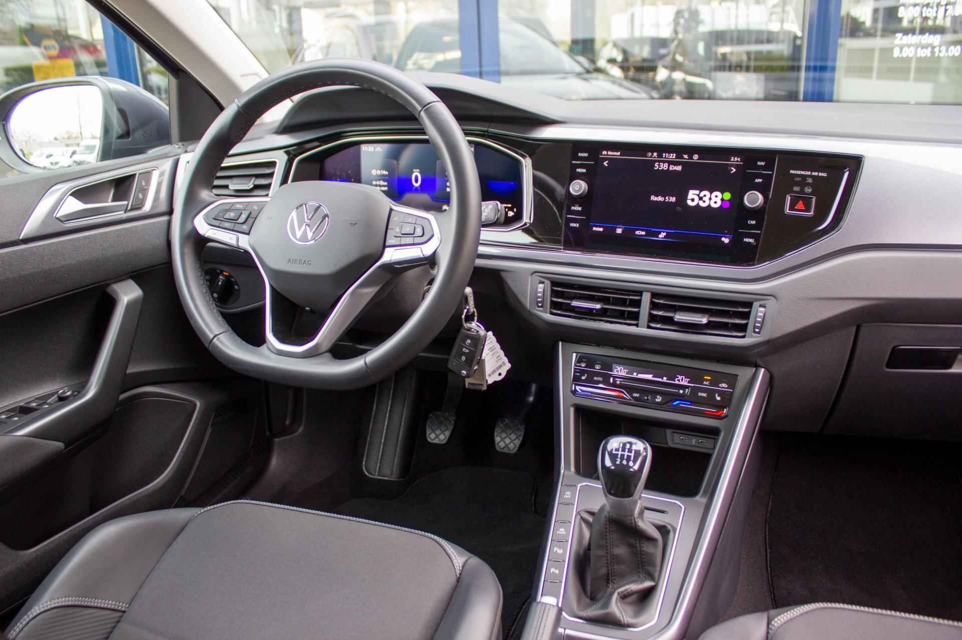 Volkswagen TAIGO 1.0 TSI Style | Prijs rijklaar incl. 12 mnd garantie | IQ Light Stoelverwarming Camera Apple carplay/android auto - 28/45