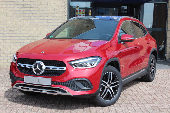 Mercedes-Benz GLA 250e Hybrid Progressive-PANORAMADAK-WIDESCREEN-SFEER-CAMERA-COMPLEET