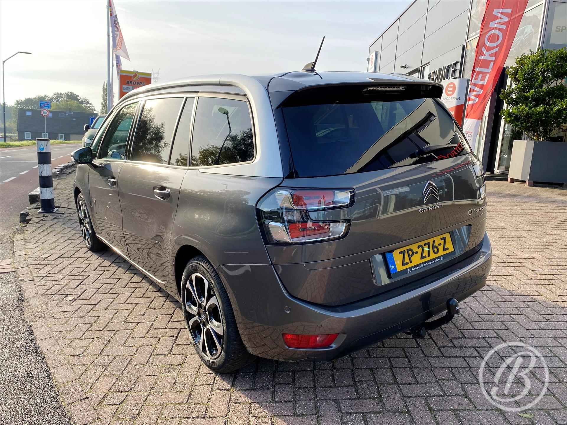 Citroen Grand C4 Spacetourer 130pk EAT8 Automaat Feel 7-zits | trekhaak, camera, parkeersensoren v&a, 17 inch velgen, navigatie, dab, dodehoekdetectie, android, apple. climate - 4/63