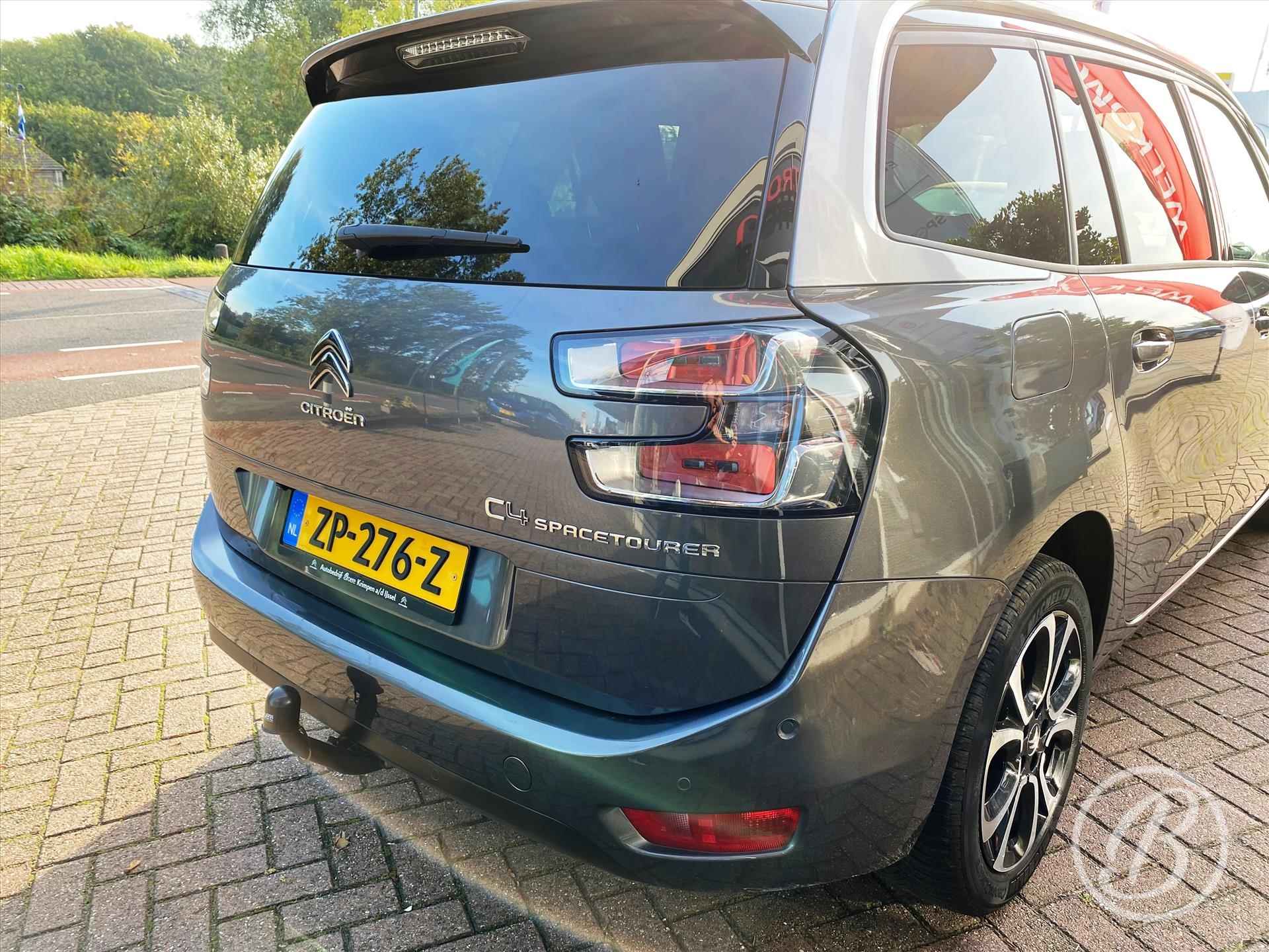 Citroen Grand C4 Spacetourer 130pk EAT8 Automaat Feel 7-zits | trekhaak, camera, parkeersensoren v&a, 17 inch velgen, navigatie, dab, dodehoekdetectie, android, apple. climate - 31/63