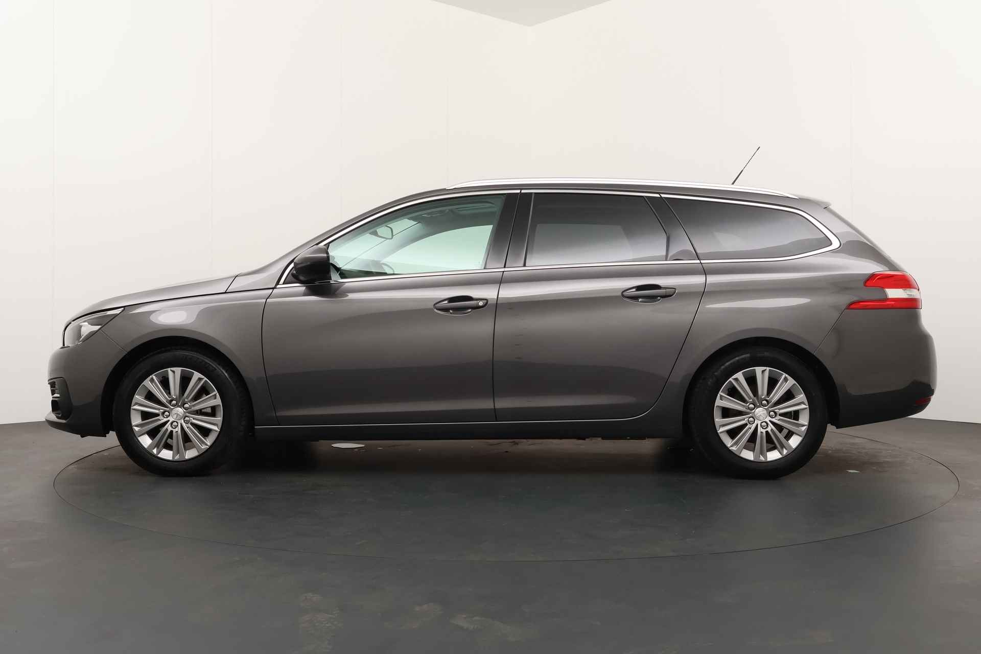 Peugeot 308 SW BWJ 2020 | 1.2 PT 131PK Premium AUTOMAAT | NWE APK | CLIMA | CAMERA A | PANO DAK | PRIVACY GLASS | CARPLAY | LMV | CRUISE - 7/33