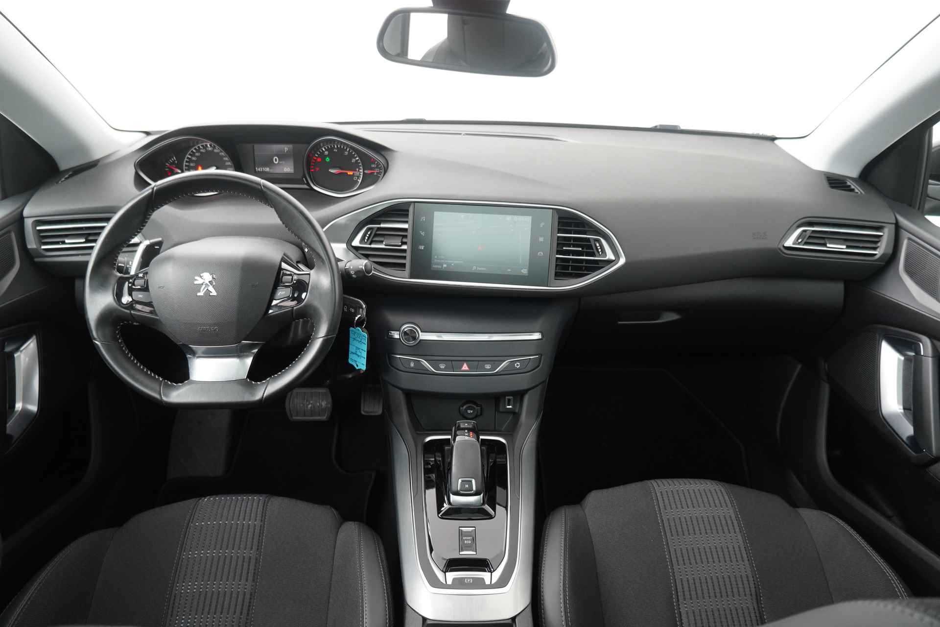 Peugeot 308 SW BWJ 2020 | 1.2 PT 131PK Premium AUTOMAAT | NWE APK | CLIMA | CAMERA A | PANO DAK | PRIVACY GLASS | CARPLAY | LMV | CRUISE - 11/33