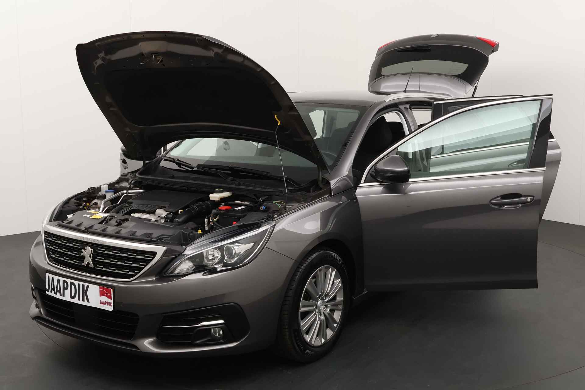 Peugeot 308 SW BWJ 2020 | 1.2 PT 131PK Premium AUTOMAAT | NWE APK | CLIMA | CAMERA A | PANO DAK | PRIVACY GLASS | CARPLAY | LMV | CRUISE - 23/33