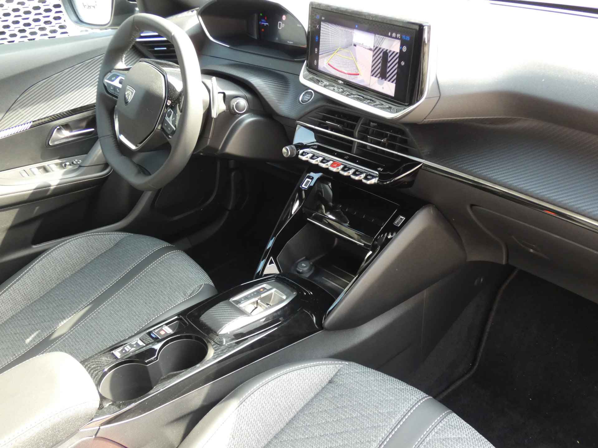 Peugeot 2008 1.2 Hybrid 136PK Allure 360 Camera | Navigatie | Apple Carplay | Automaat - 19/26