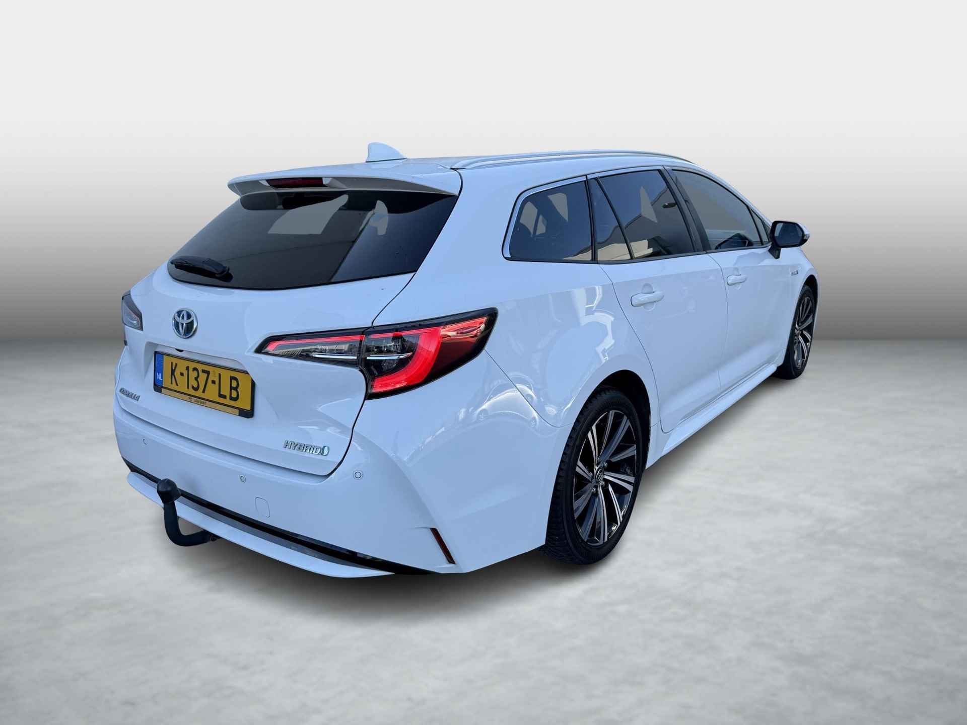 Toyota Corolla Touring Sports 1.8 Hybrid Dynamic | Trekhaak | Parkeersensoren - 9/23