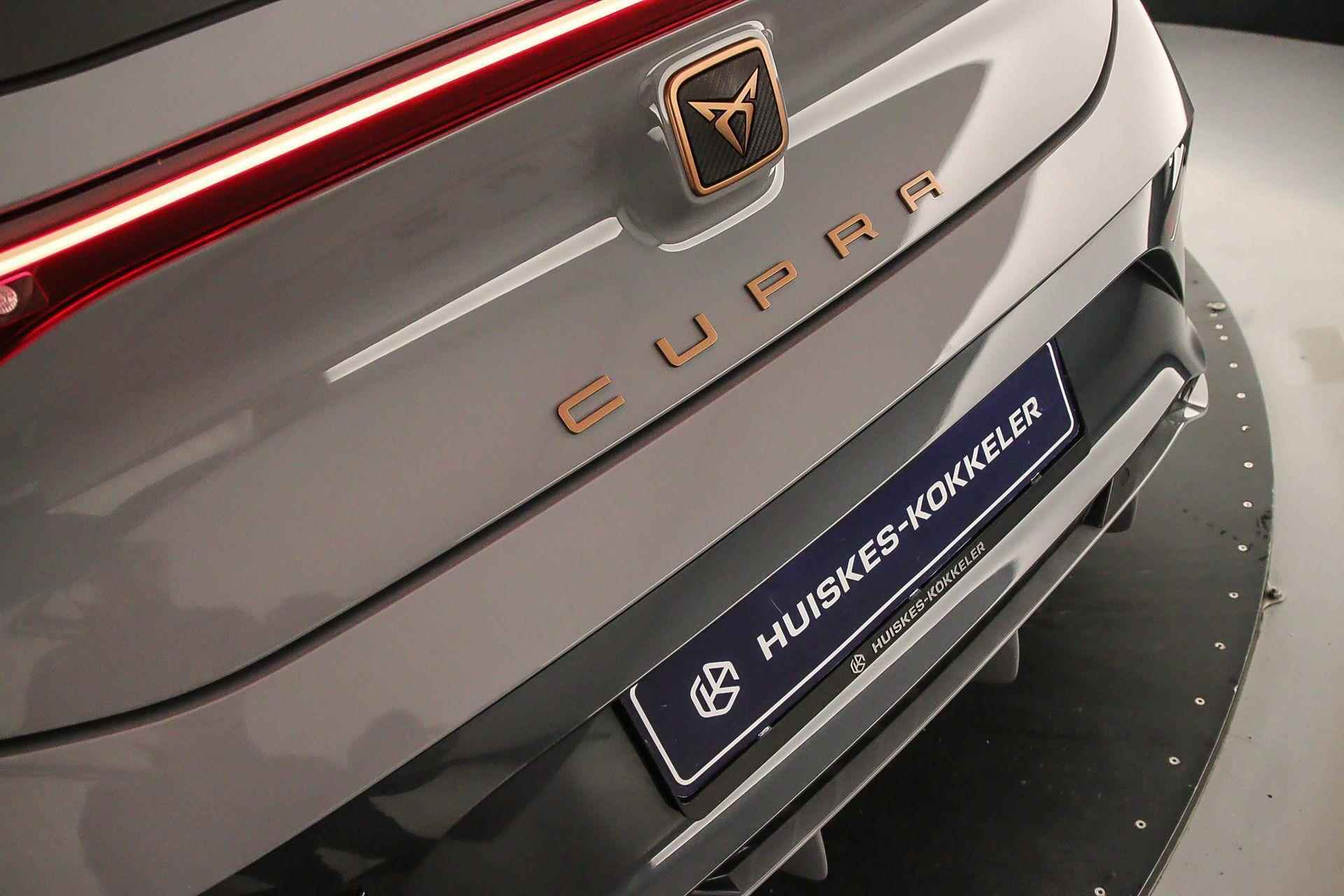 CUPRA Born Business 204pk Automaat Warmtepomp, Adaptive cruise control, Head up display, Achteruitrijcamera, Navigatie, Parkeersensoren, LED verlichting, Stuurwiel verwarmd - 44/49