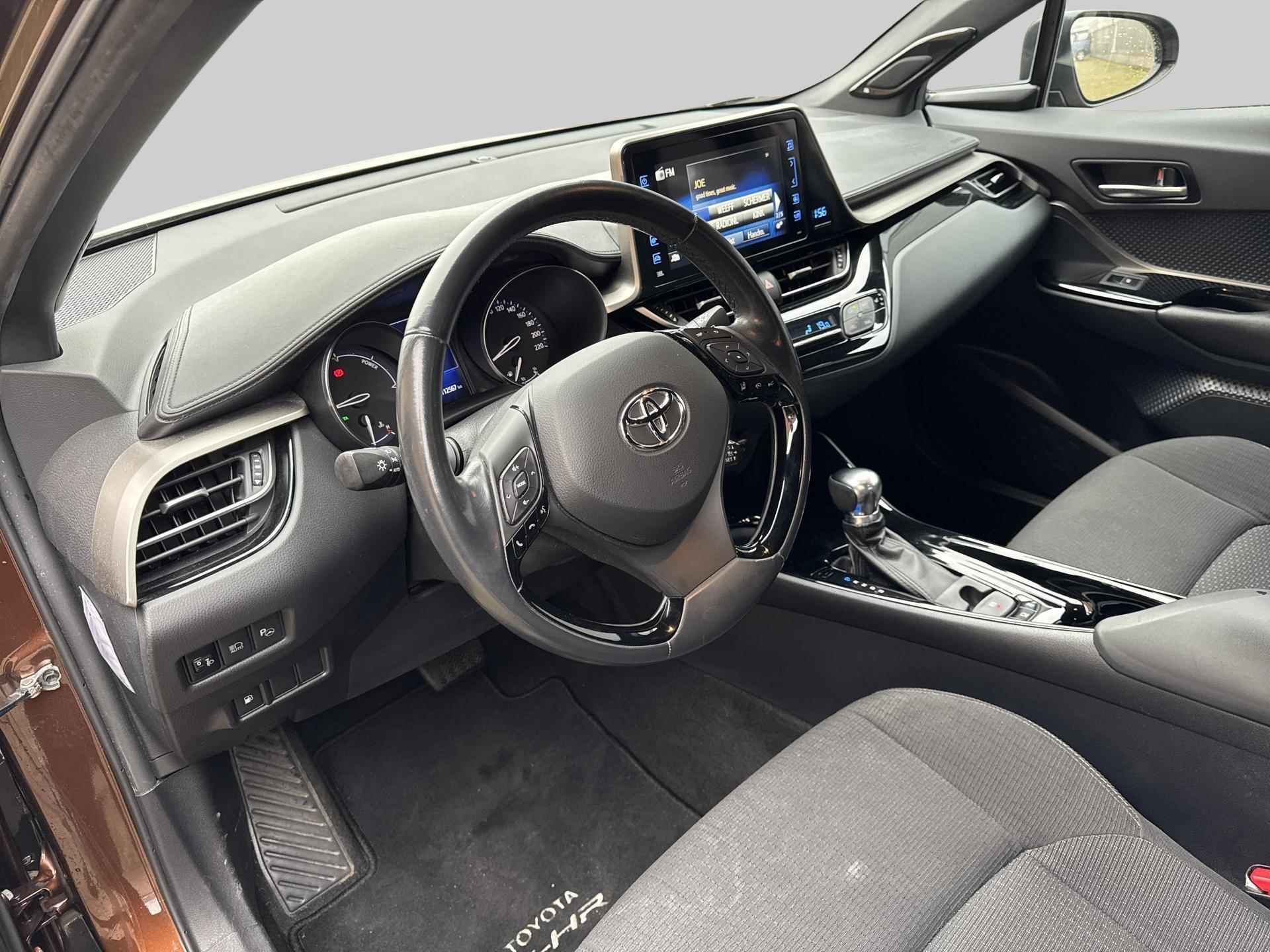 Toyota C-HR 1.8 Hybrid Style - 8/34