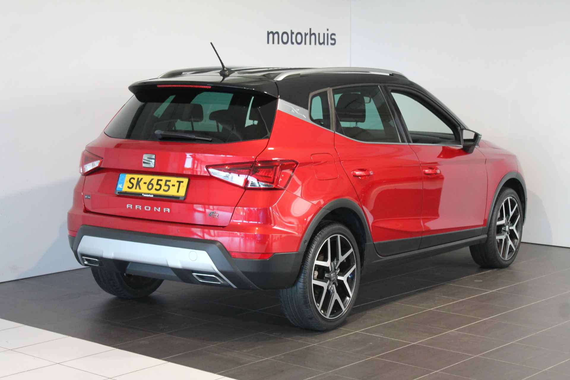 SEAT Arona 1.0 TSI 115PK FR BUSINESS INTENS FULL LED NAVI PDC NAP - 4/19