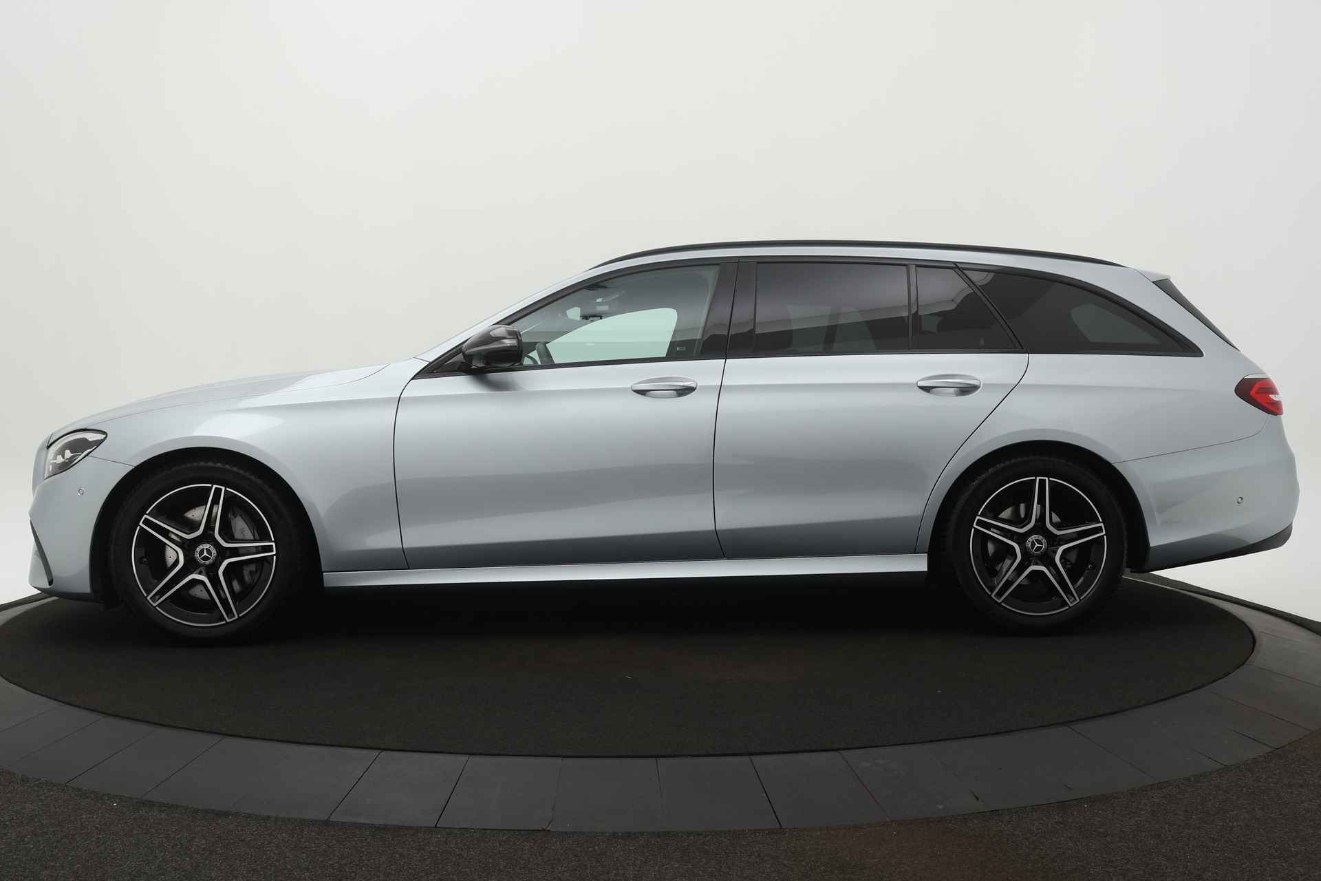 Mercedes-Benz E-Klasse Estate BWJ 2022 / 211 PK E200 Business Solution AMG automaat | LEER | 360 CAMERA | SPORTSTOELEN | STOELVERW | NAVI | CLIMA | CRUISE | - 7/36