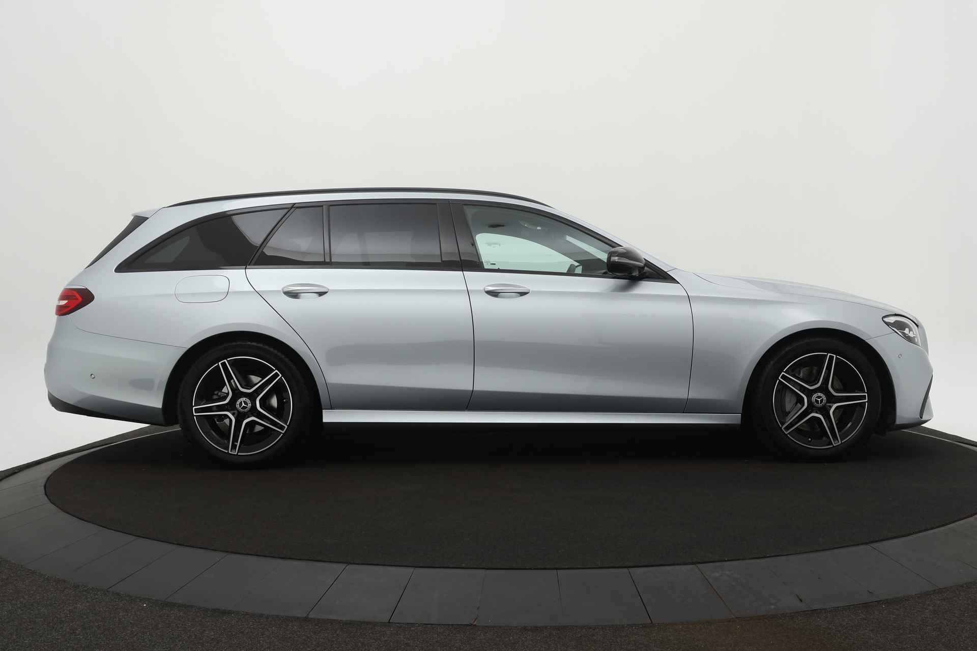 Mercedes-Benz E-Klasse Estate BWJ 2022 / 211 PK E200 Business Solution AMG automaat | LEER | 360 CAMERA | SPORTSTOELEN | STOELVERW | NAVI | CLIMA | CRUISE | - 23/36